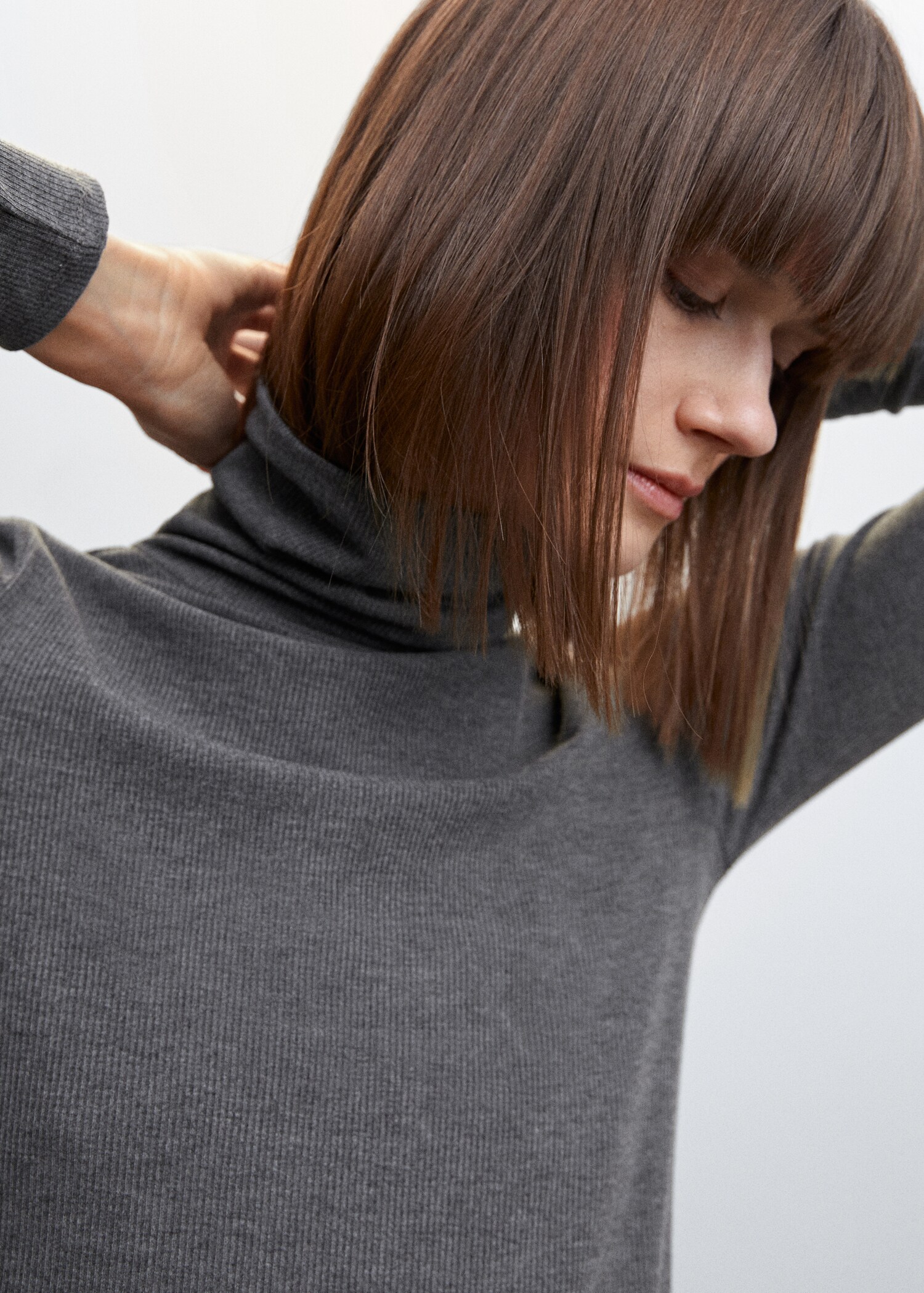 Ribbed high neck t-shirt - Details of the article 1