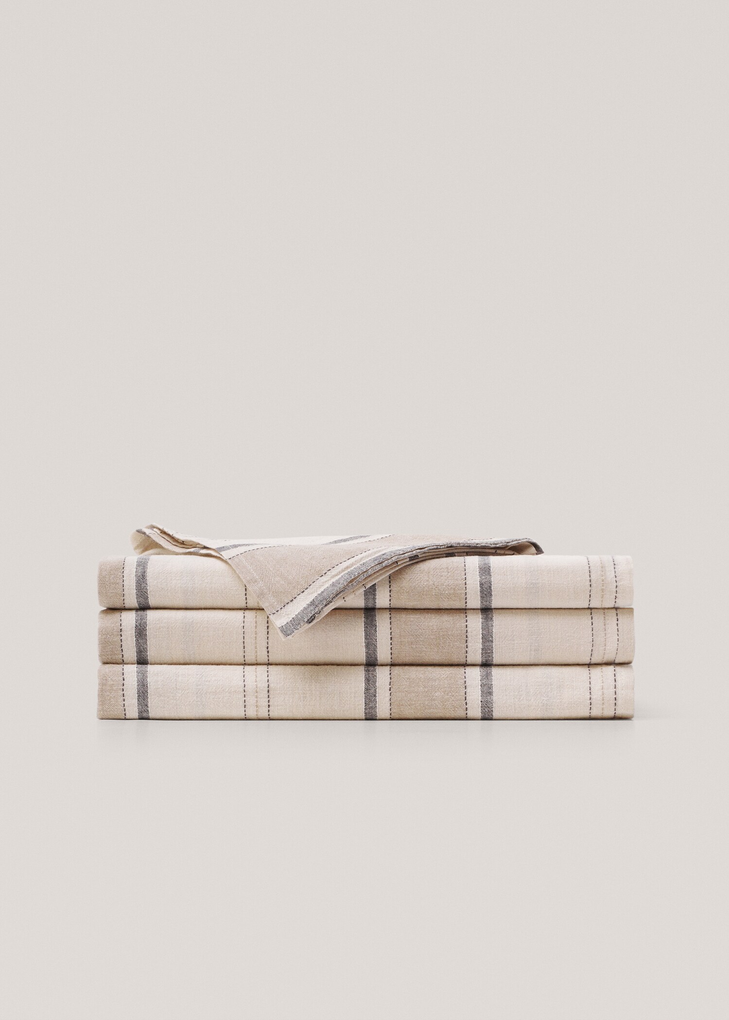 Pack of 2 cotton and linen napkins  - Details of the article 3