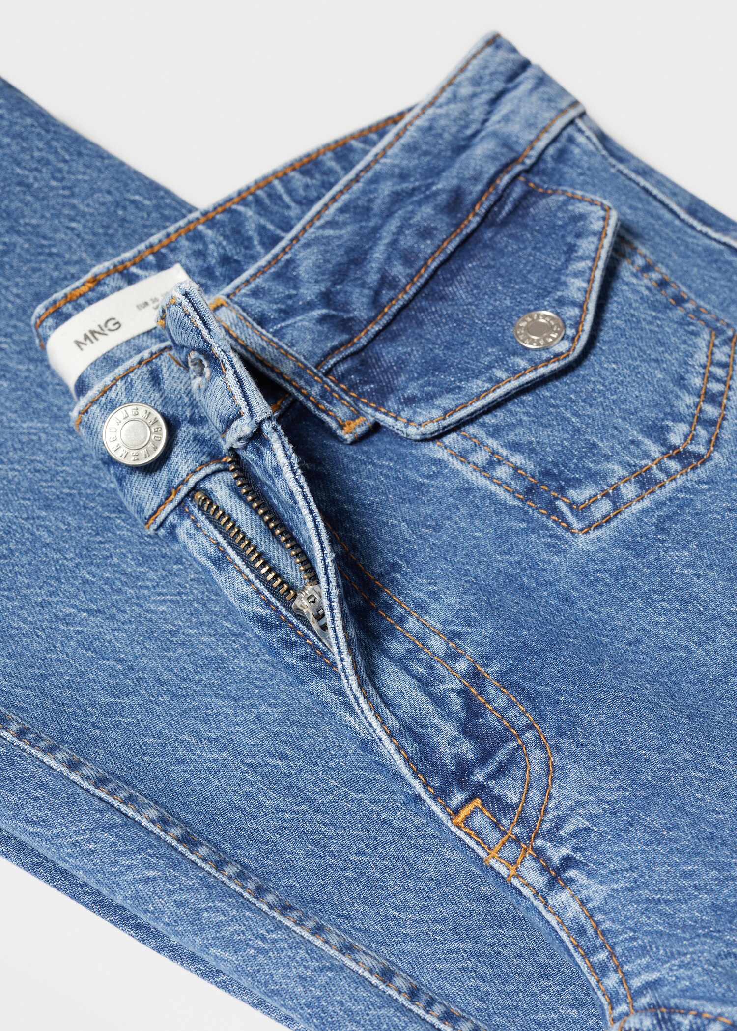 Flared jeans with pocket - Details of the article 8