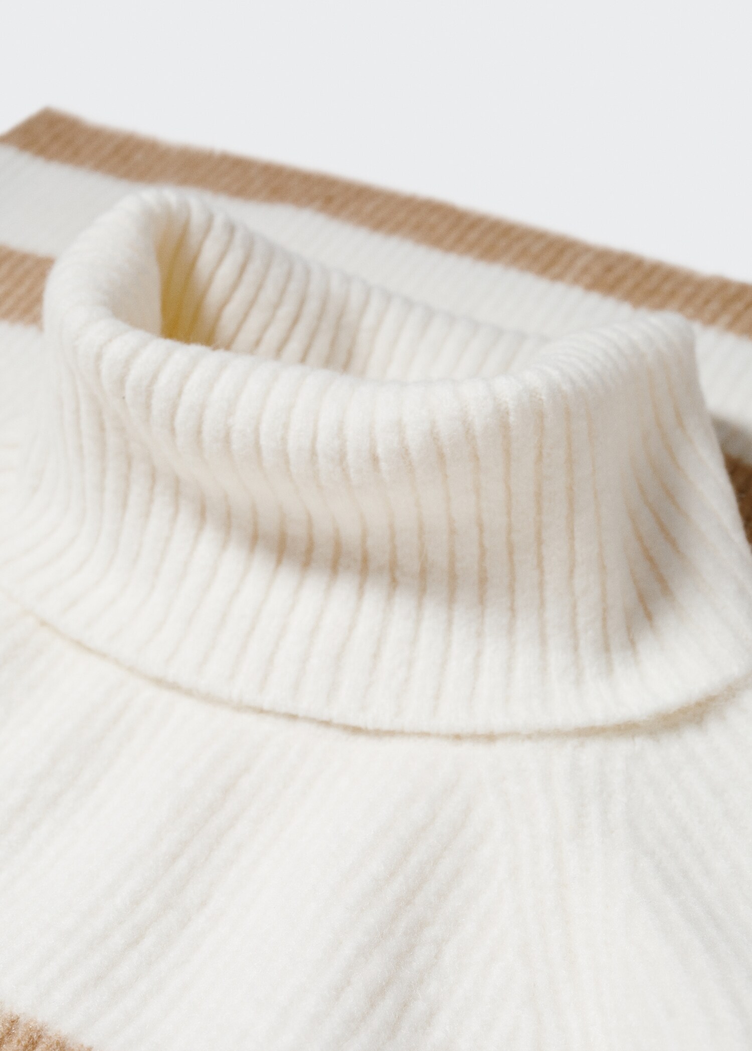 Striped turtleneck sweater - Details of the article 8