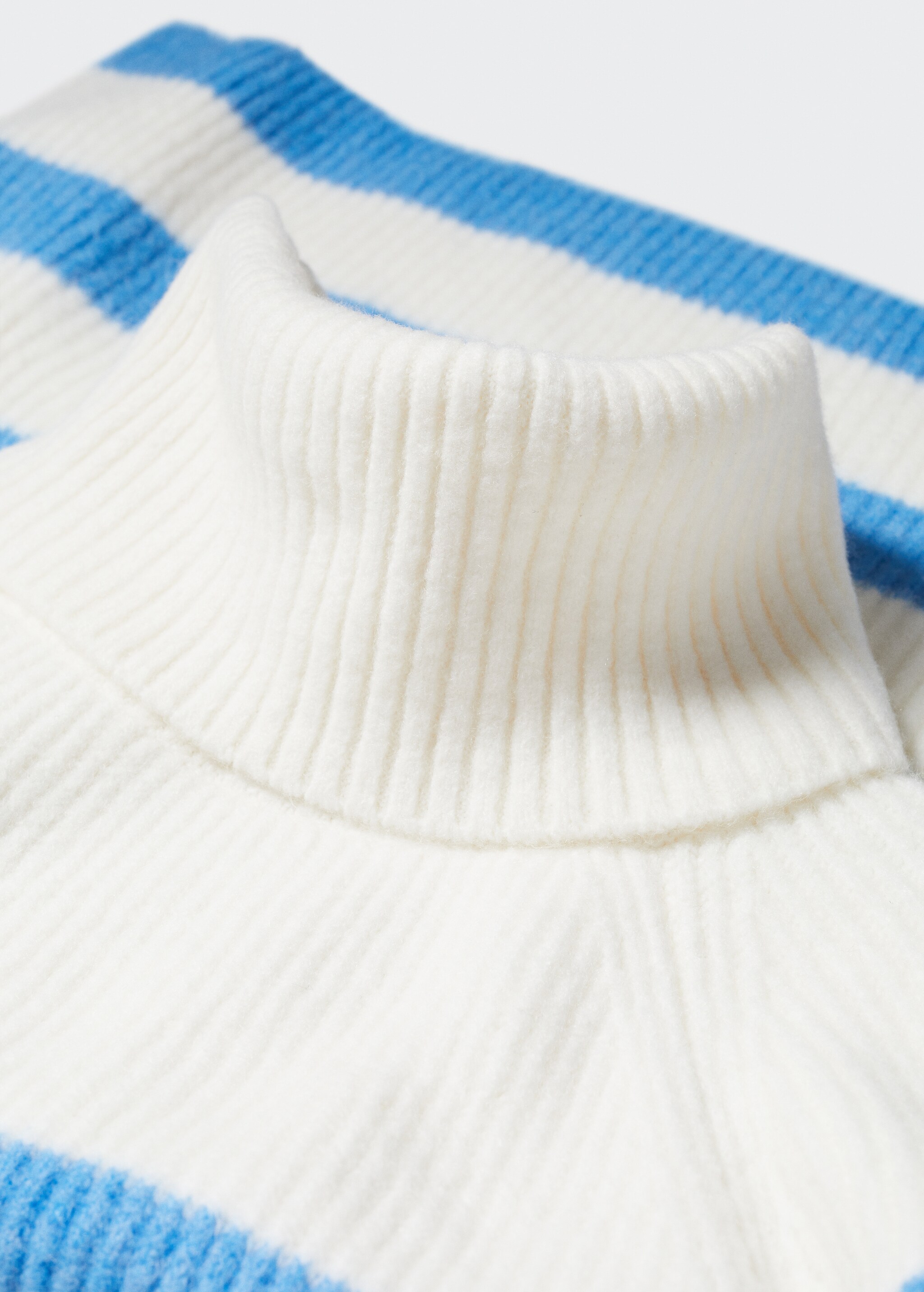 Striped turtleneck sweater - Details of the article 8