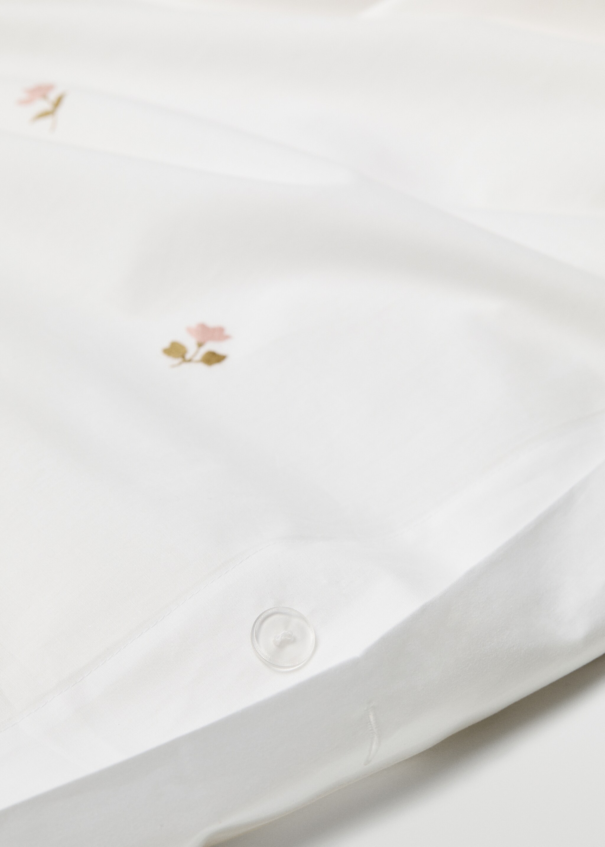 Duvet cover with embroidered flowers 60 in - Details of the article 3