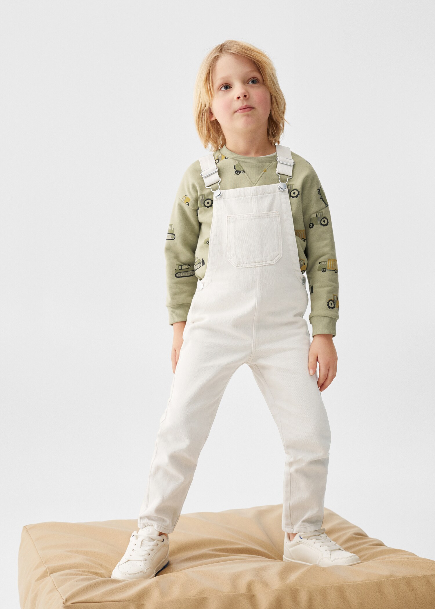 Denim buttoned dungarees - Details of the article 2
