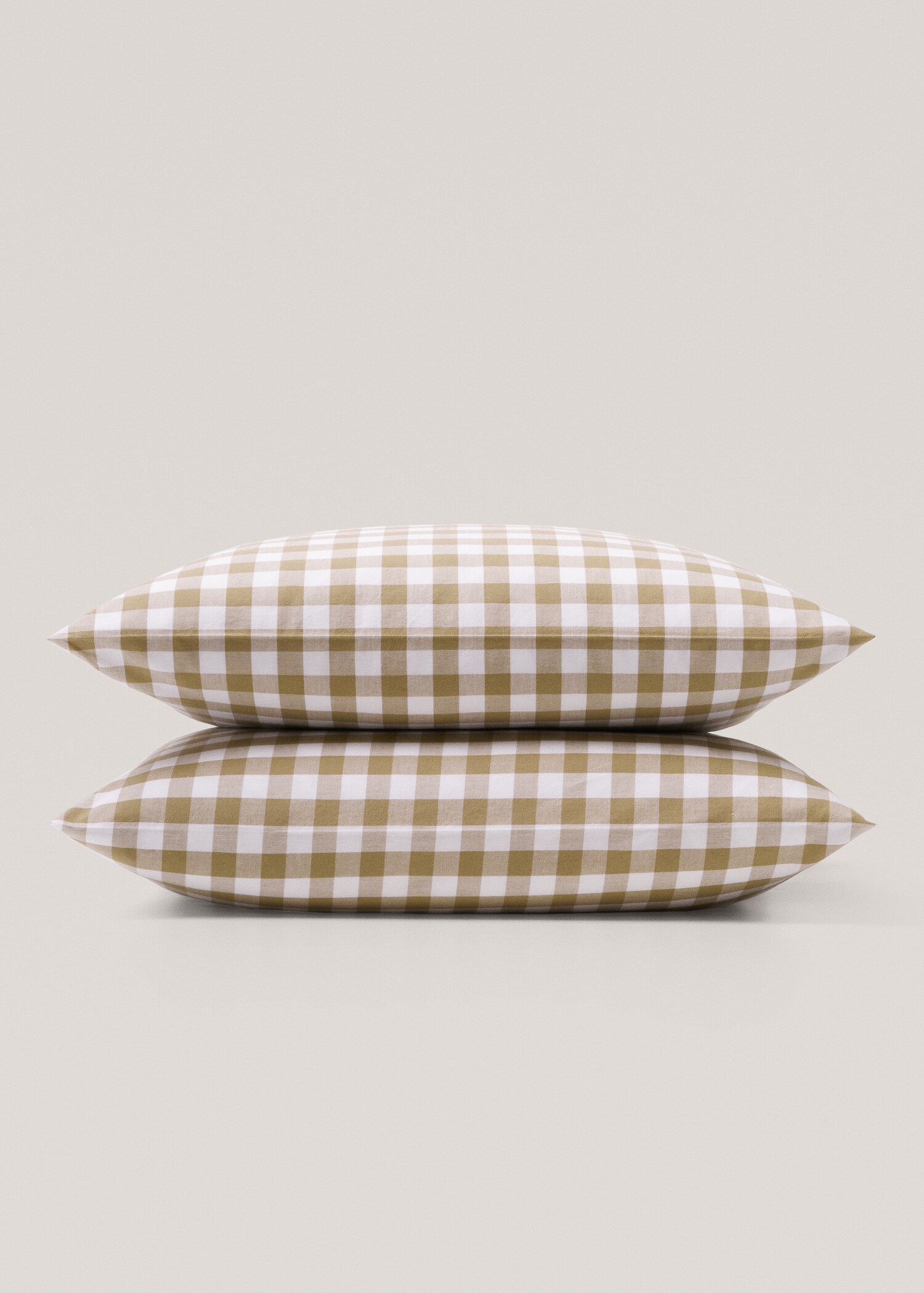 100% cotton gingham check cushion covers 60x60cm (Pack of 2) - Details of the article 3