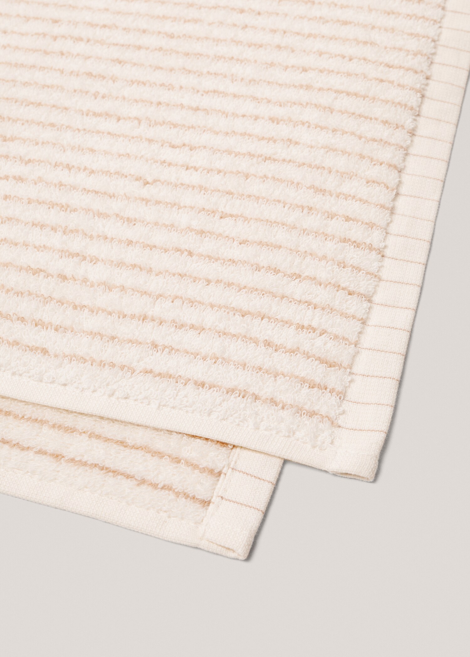 Striped 100% cotton bath towel 35.43x59.06 in - Details of the article 2