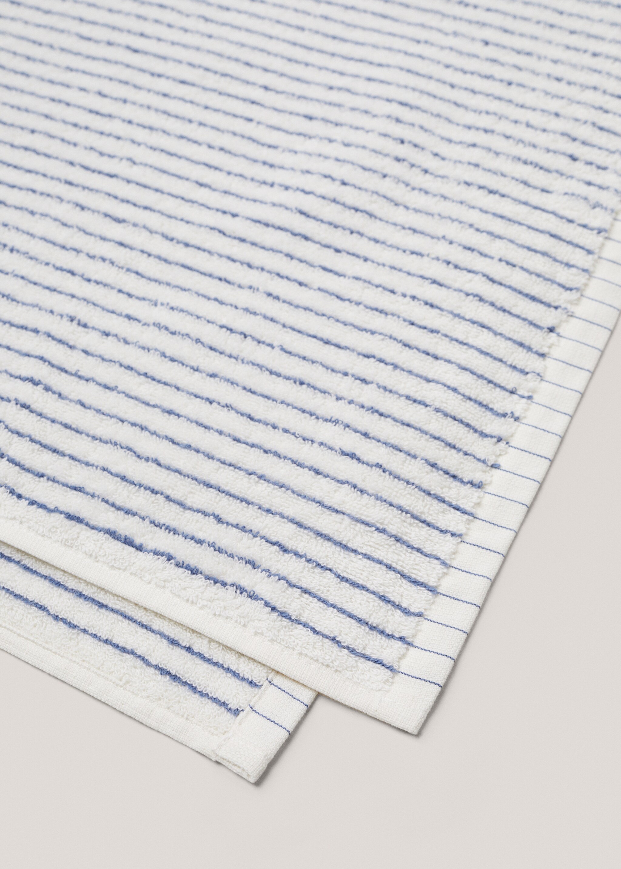 Striped 100% cotton bath towel 35.43x59.06 in - Details of the article 2
