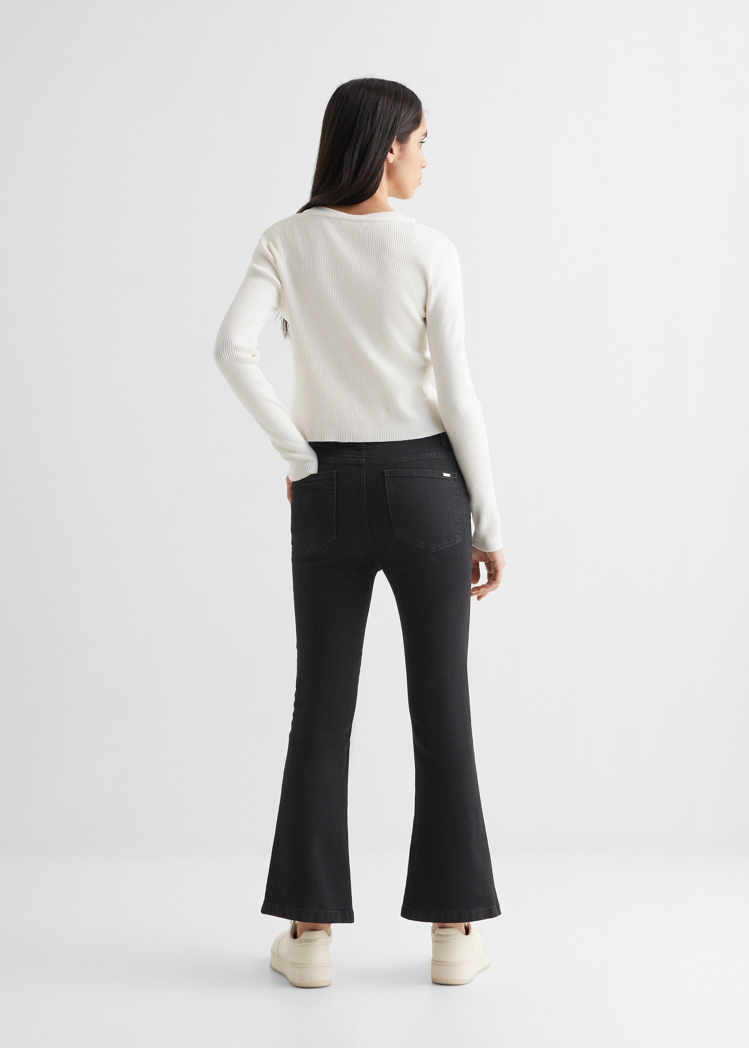 Jeans with tie closure - Reverse of the article