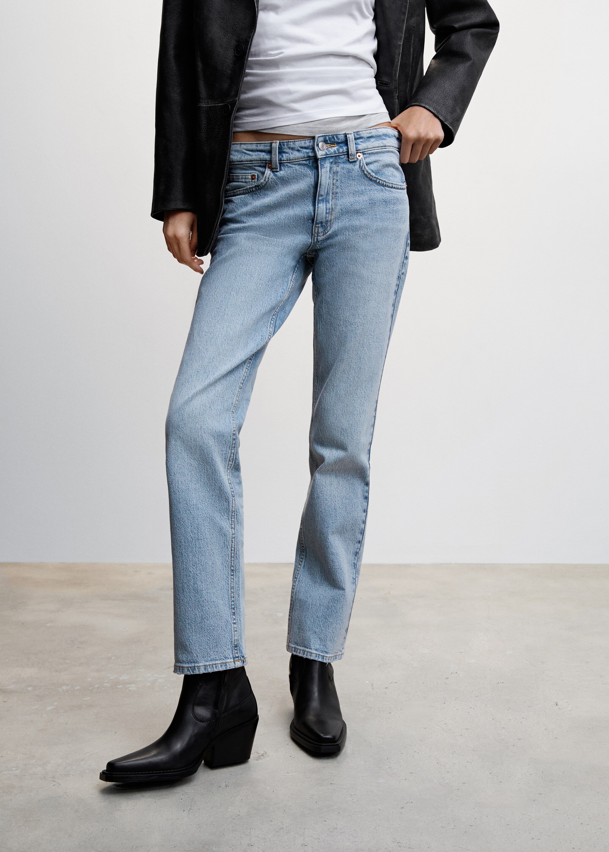 Medium-comfort straight jeans - Medium plane