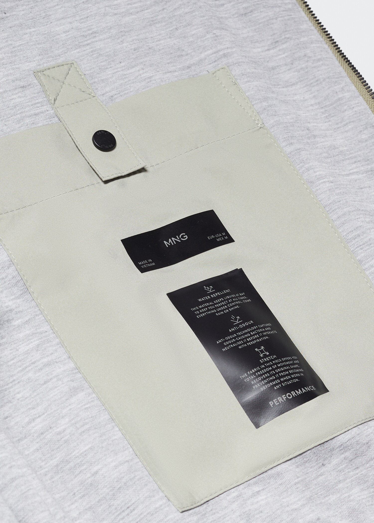 Water-repellent jacket - Details of the article 8