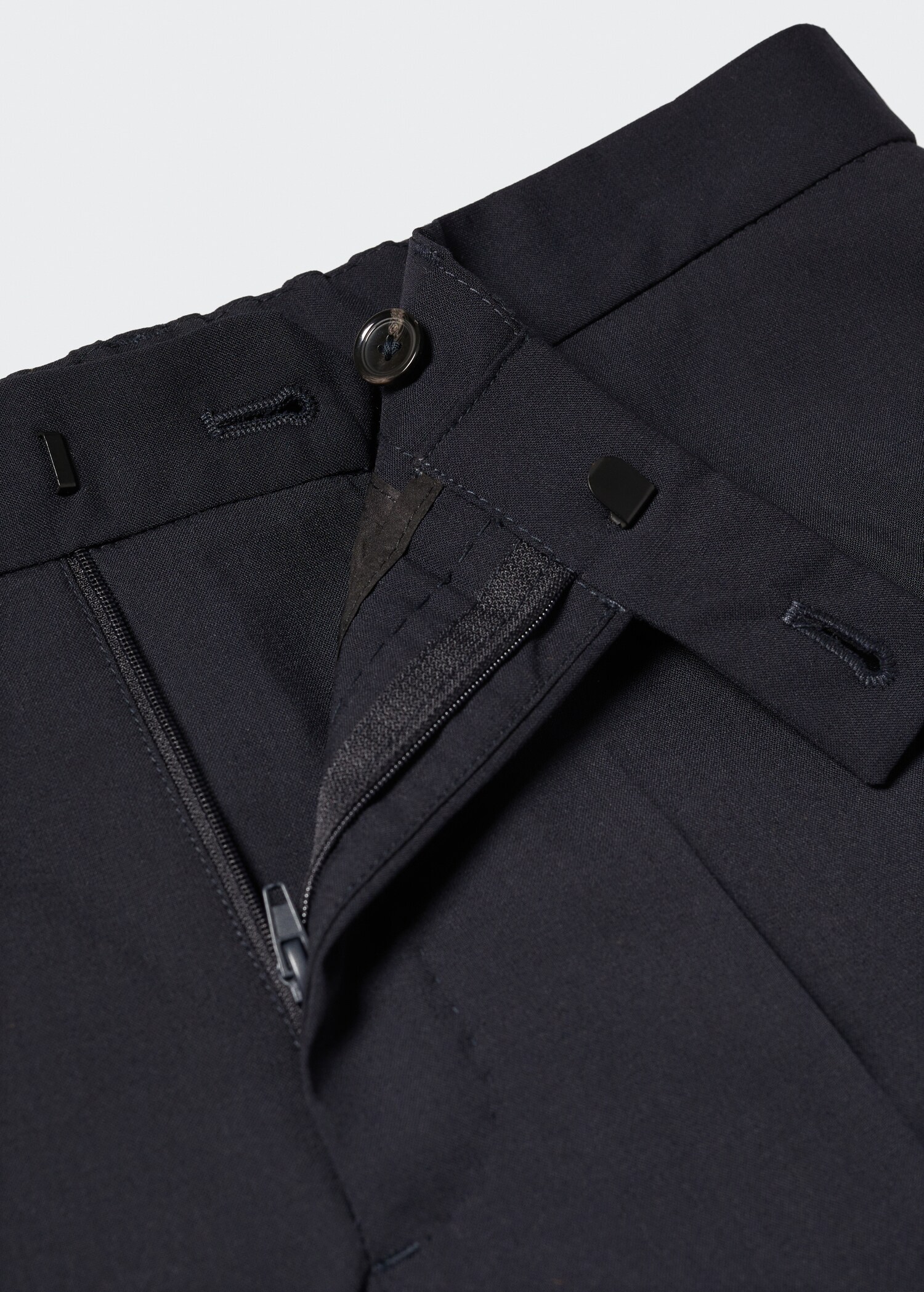 Breathable slim-fit suit pants - Details of the article 8