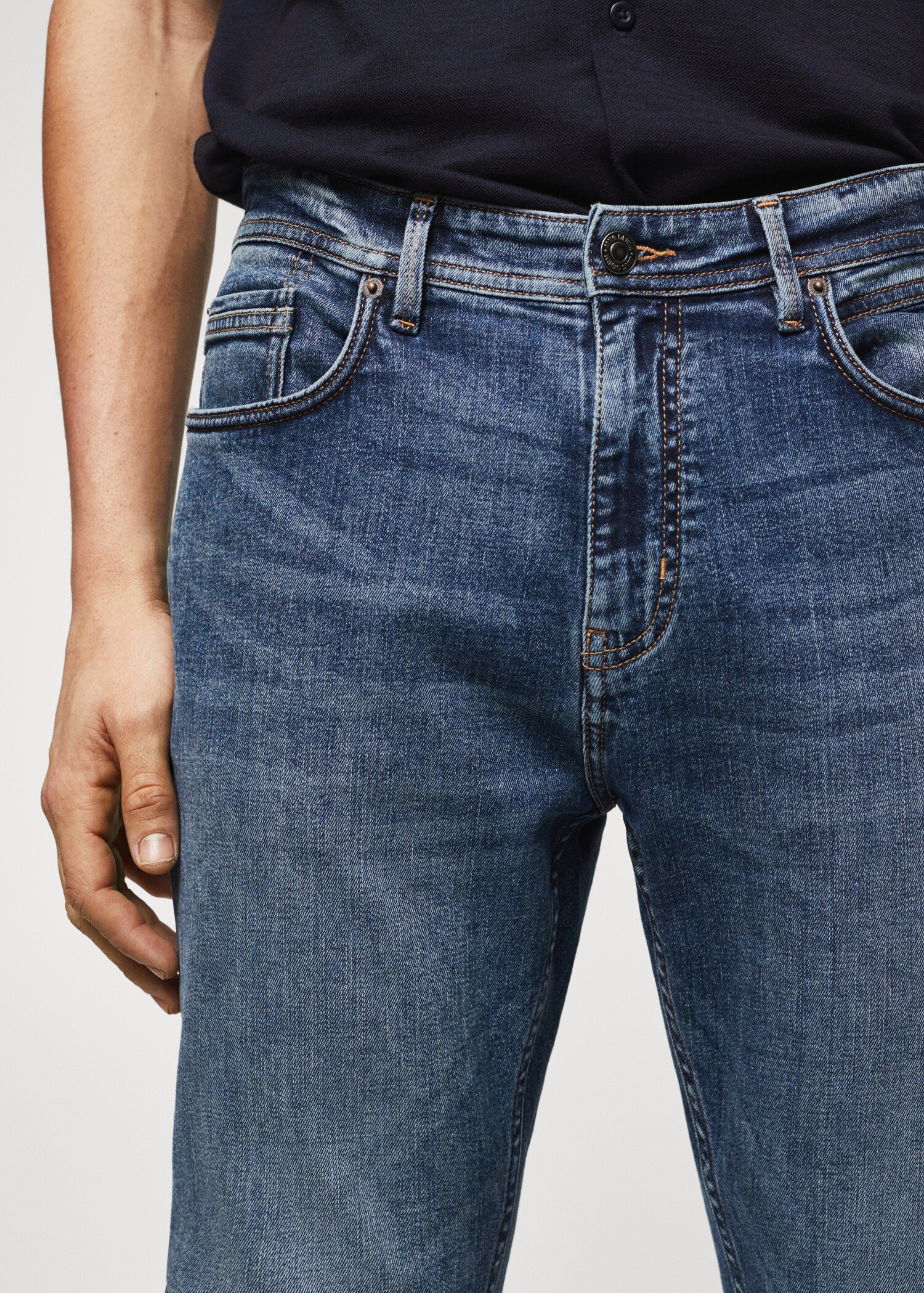 Tom tapered fit jeans - Details of the article 1