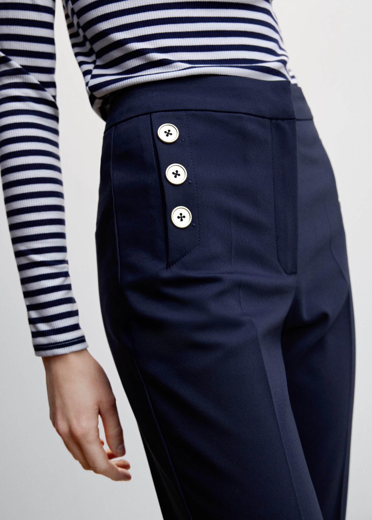 Pantalon crop boutonné - Détail de l'article 6