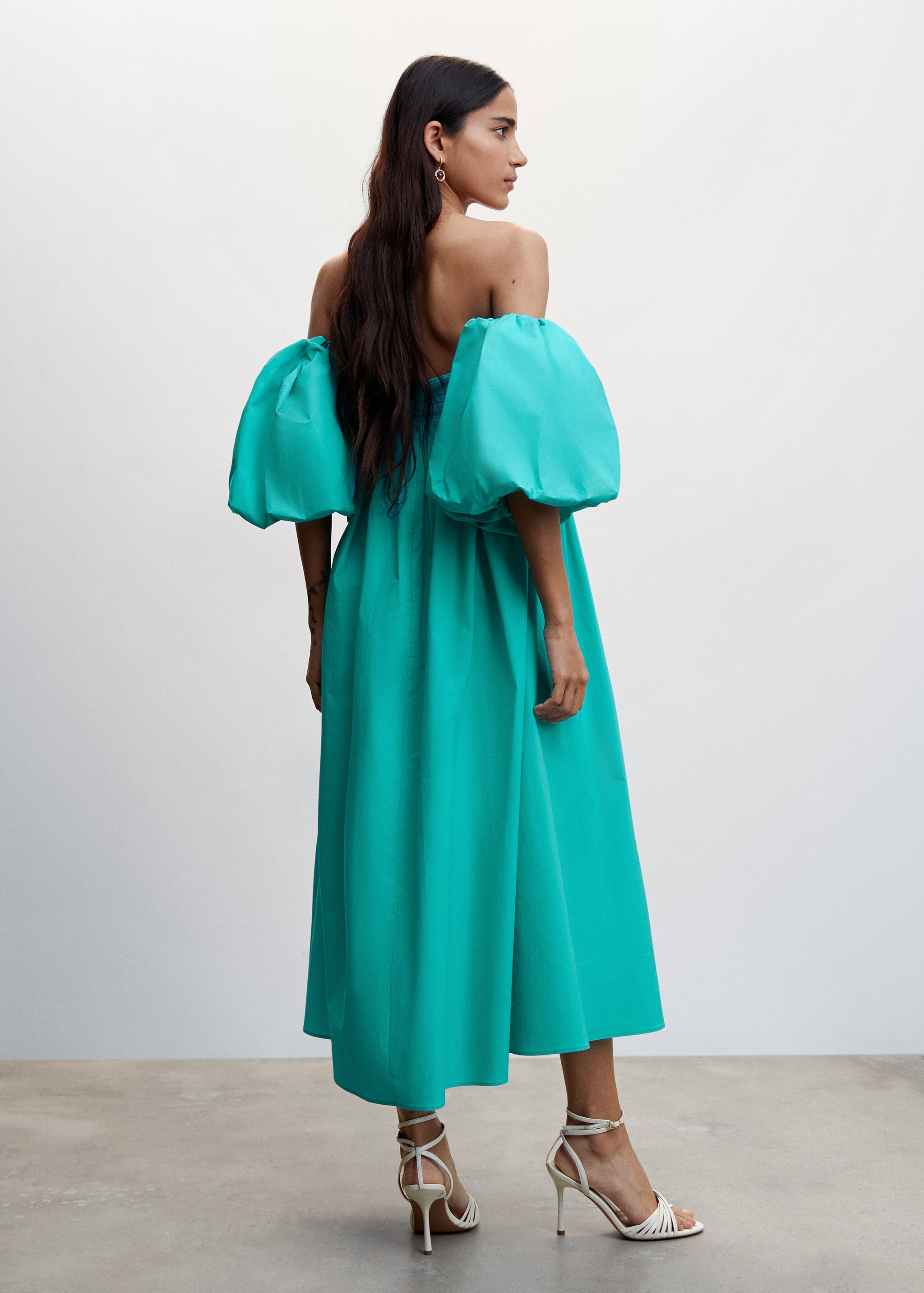Puffed sleeves midi dress - Reverse of the article