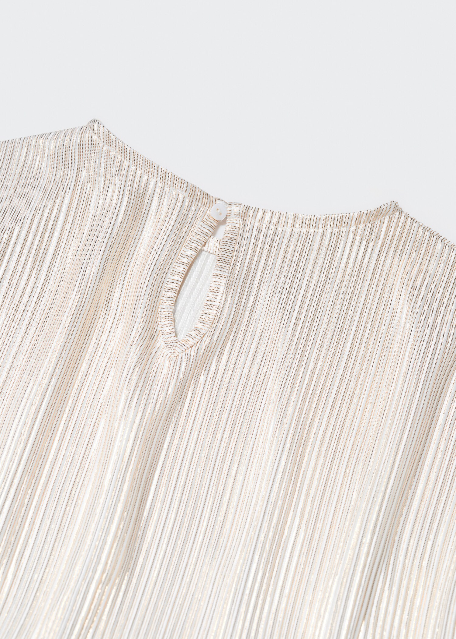 Pleated T-shirt - Details of the article 8