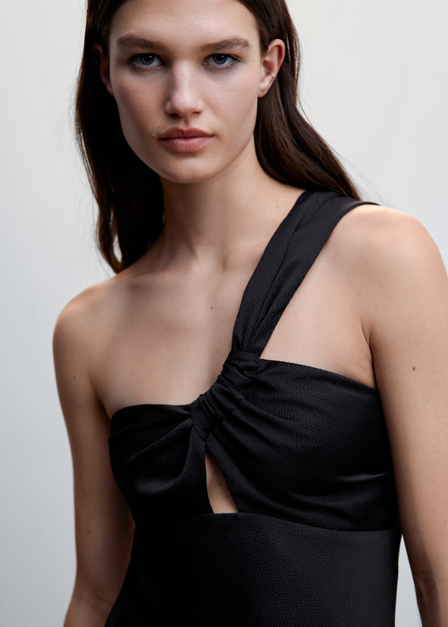 Asymmetrical black satin dress - Details of the article 1