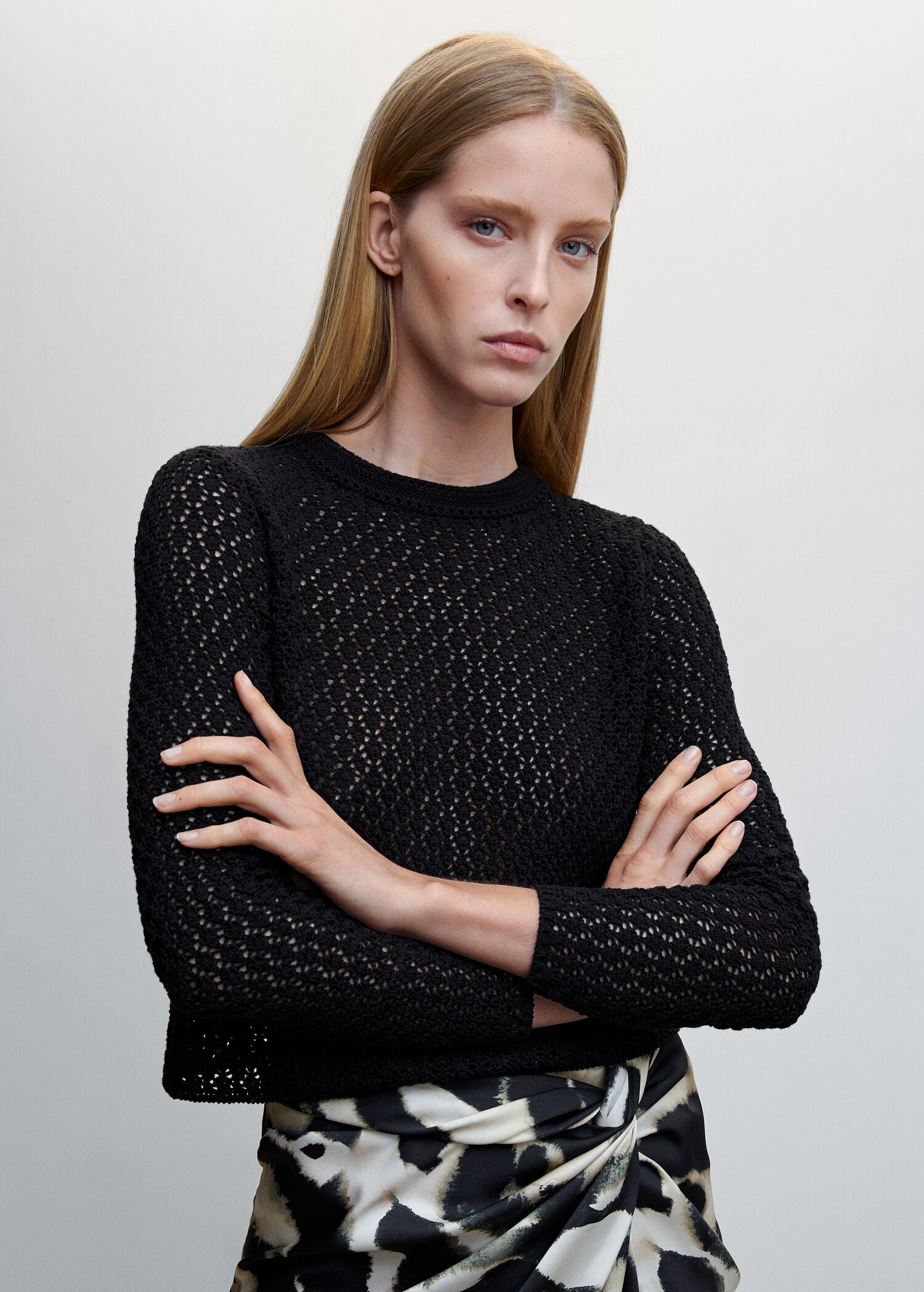 Short openwork knitted sweater - Medium plane