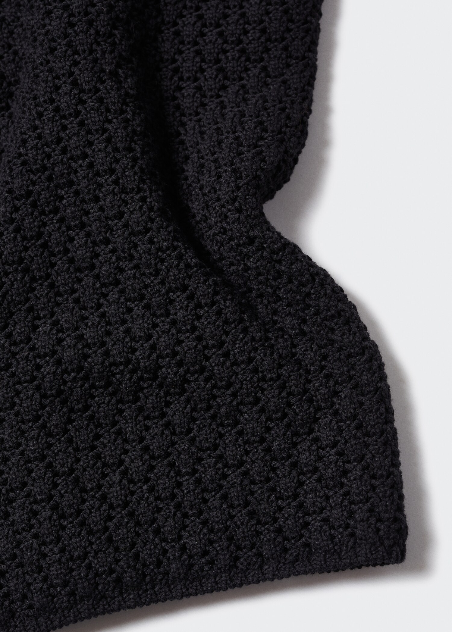 Short openwork knitted sweater - Details of the article 8