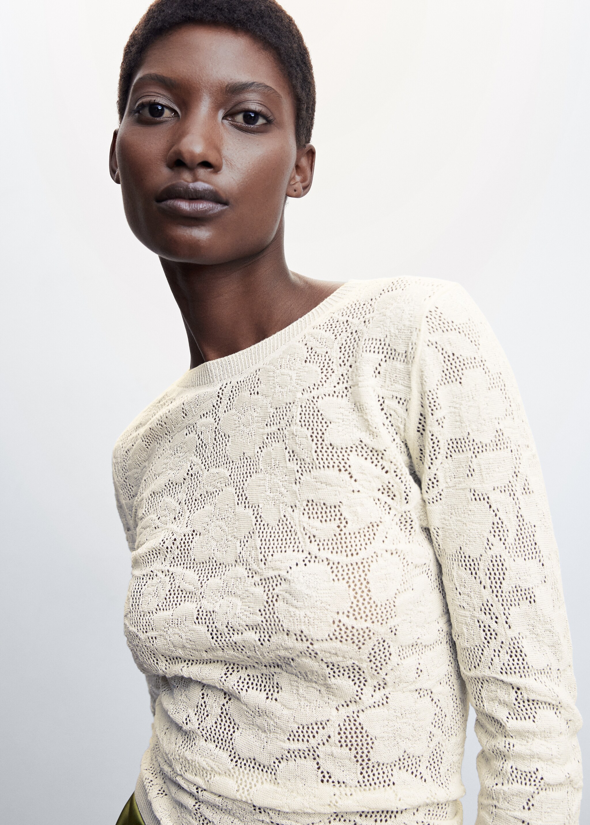 Floral openwork knitted top - Details of the article 1