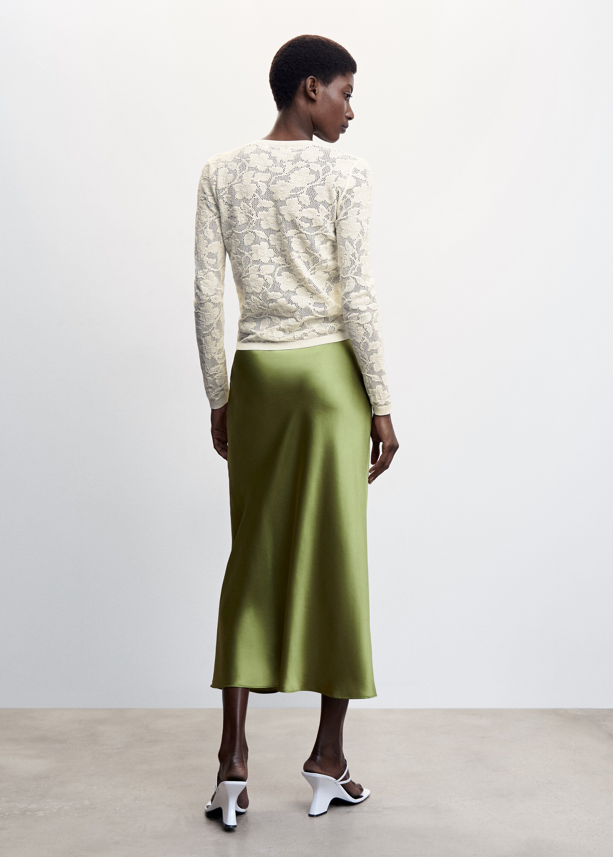 Floral openwork knitted top - Reverse of the article