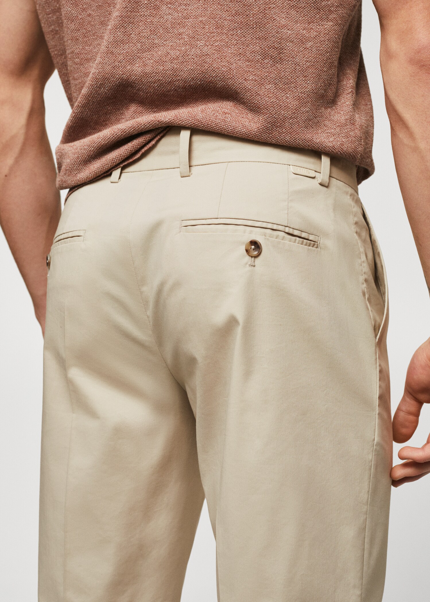 Cotton pleated pants - Details of the article 2