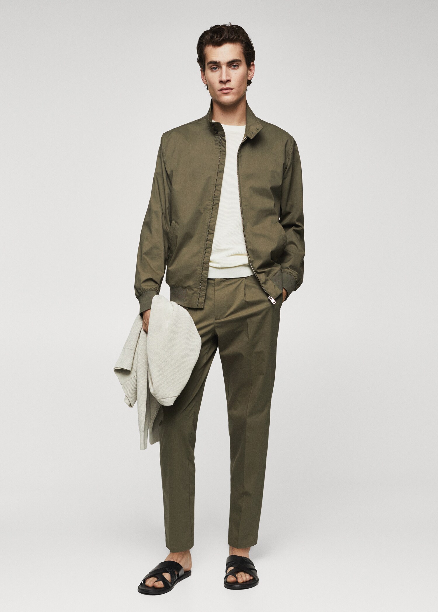 Cotton pleated pants - Details of the article 3