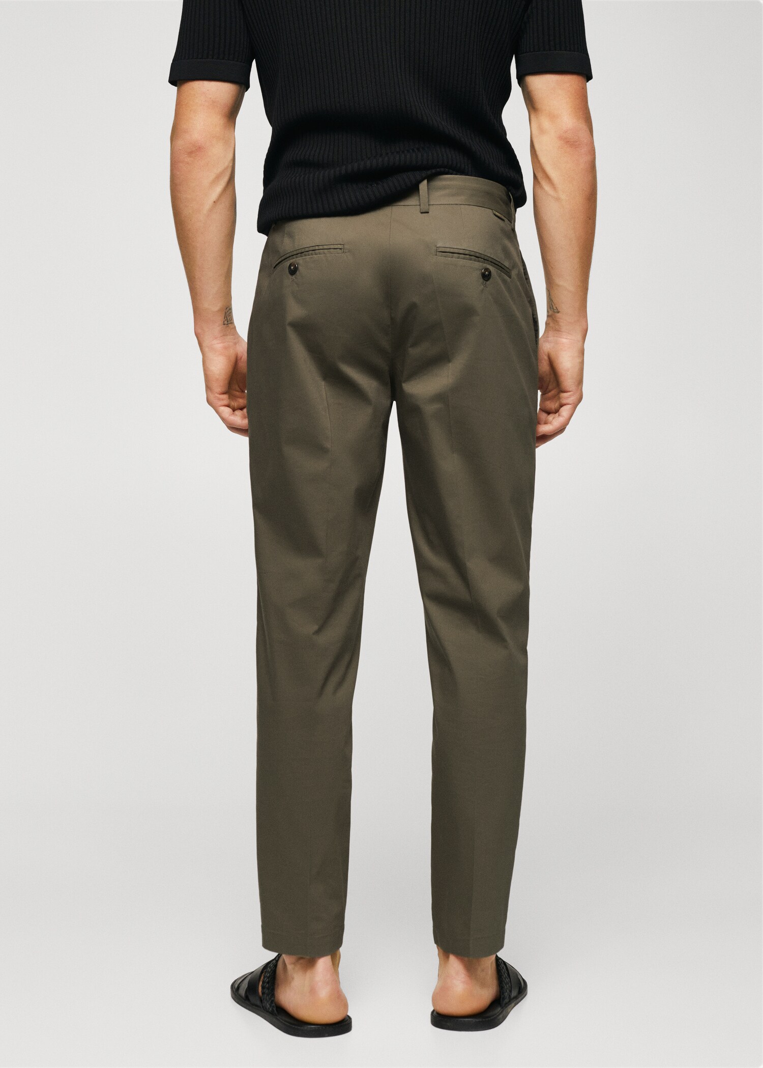 Cotton pleated pants - Reverse of the article