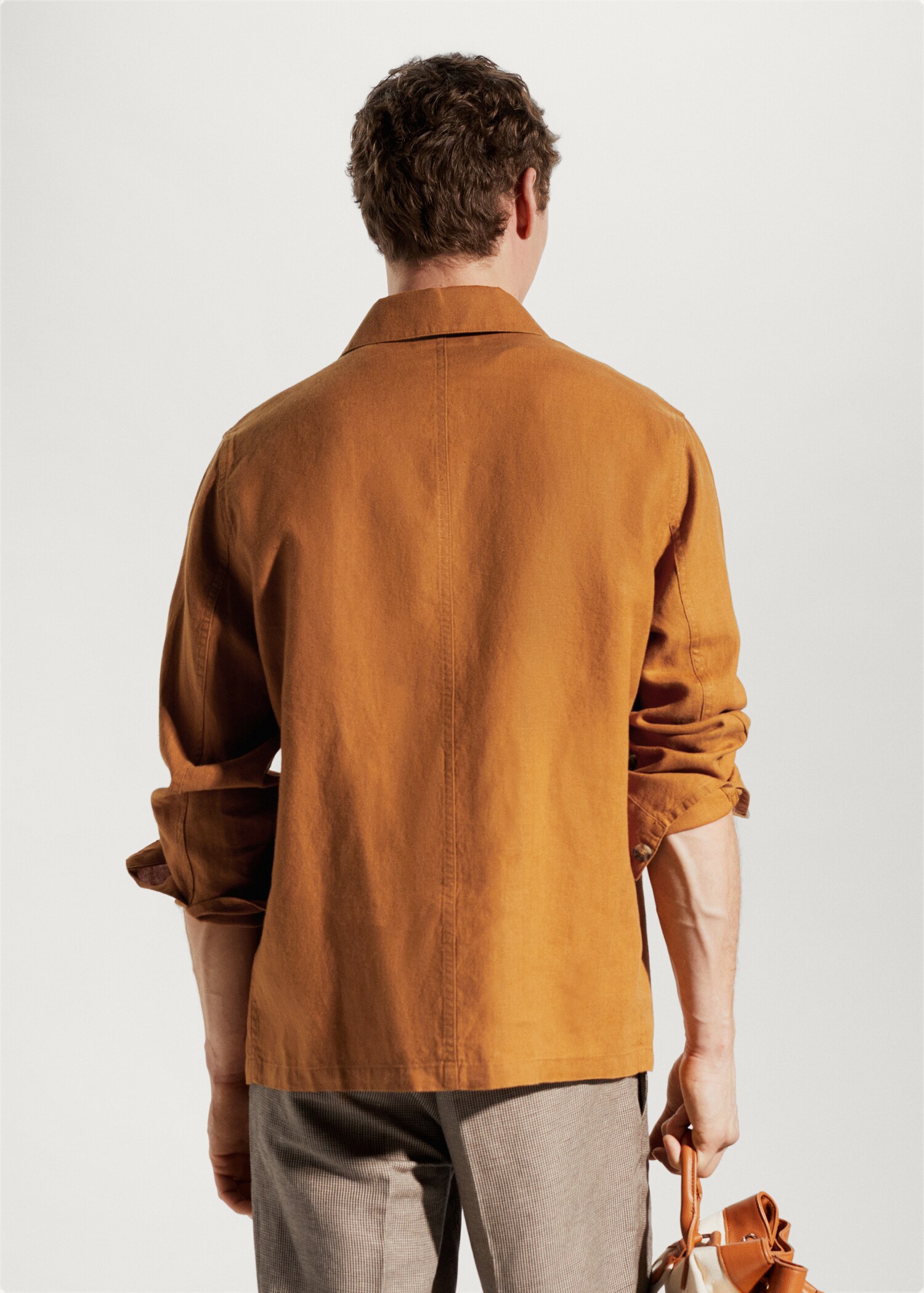 100% linen overshirt with pockets - Reverse of the article