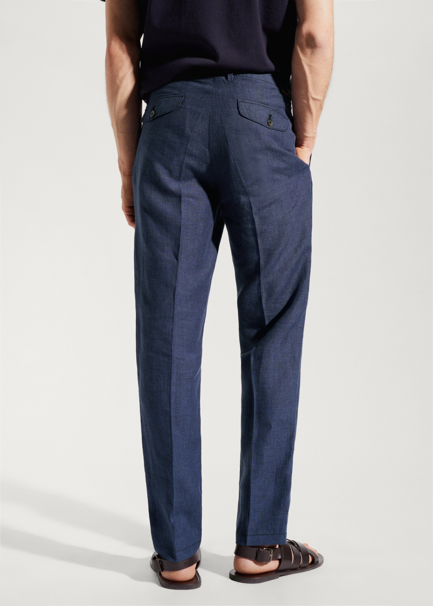 Slim-fit 100% linen pants - Reverse of the article