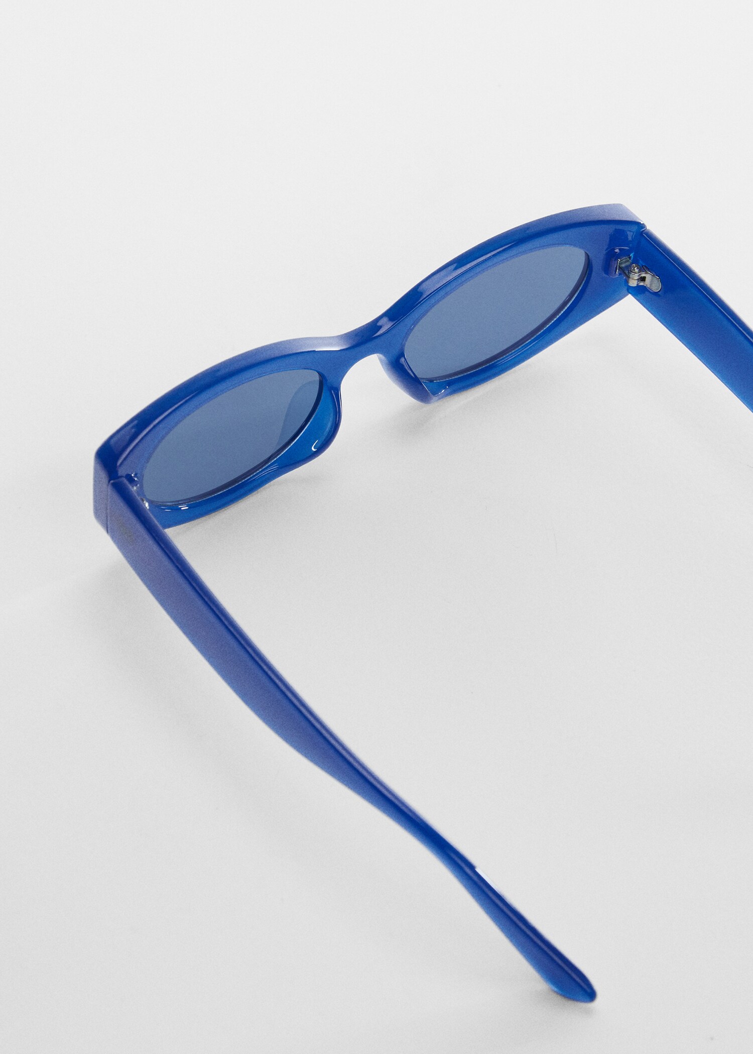 Oval sunglasses - Details of the article 1