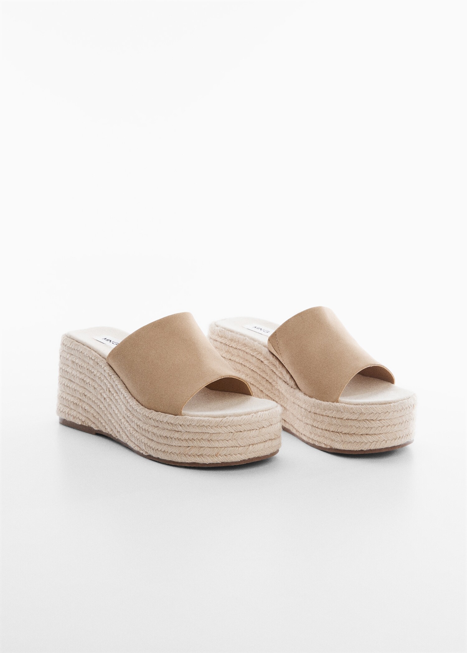 Esparto sandaler med plattform - Halvtotal bildeutsnitt