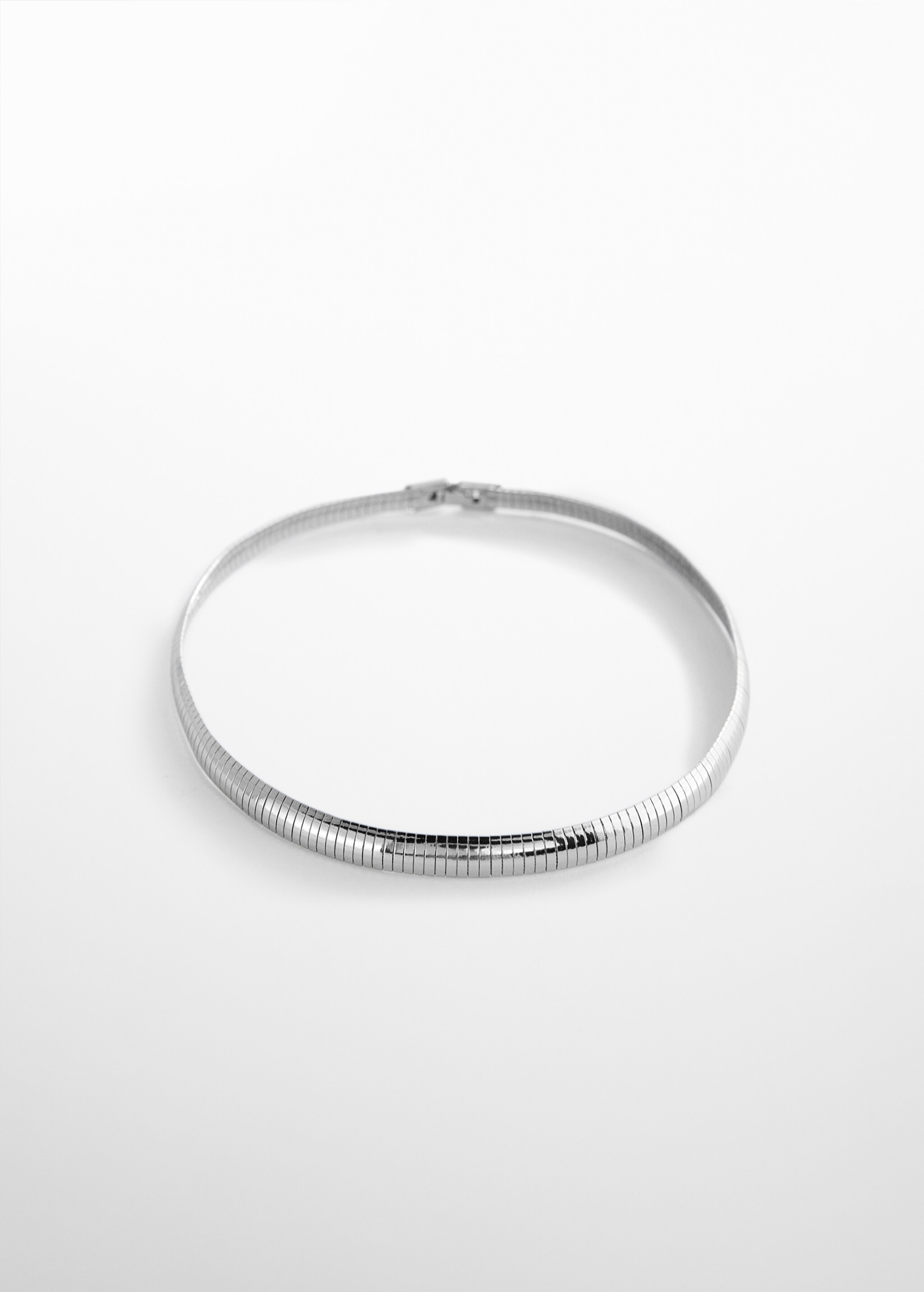 Rigid silver-plated choker necklace - Article without model