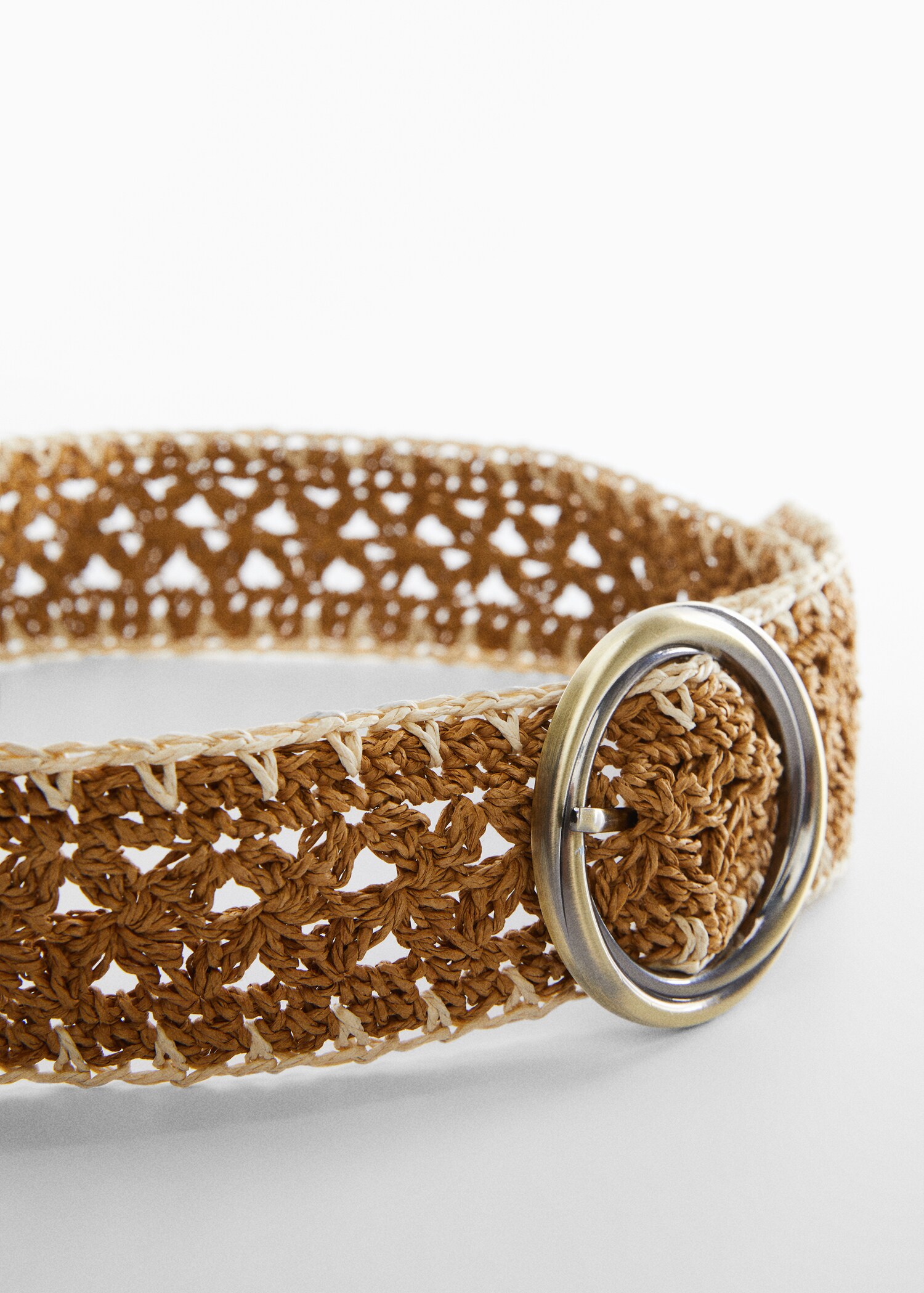 Belte med raffia spenne - Halvtotal bildeutsnitt