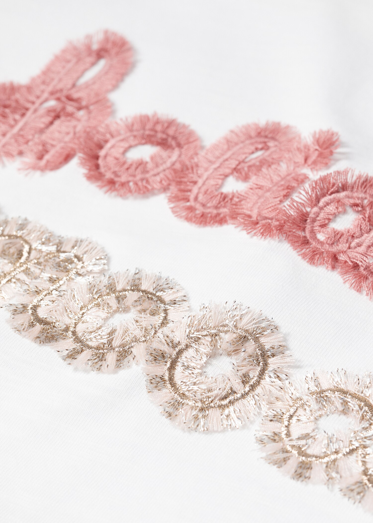Embossed printed t-shirt - Details of the article 8