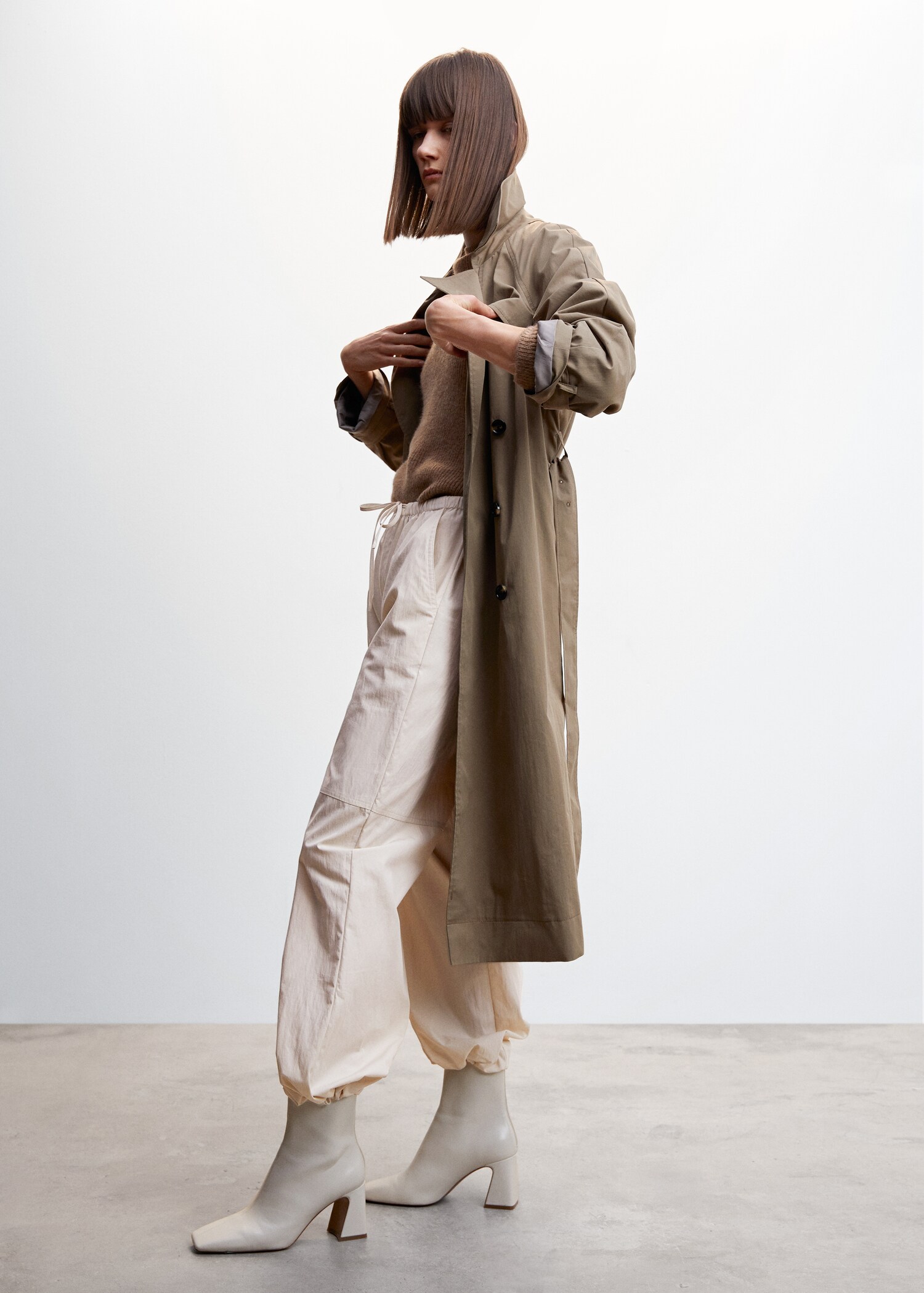 Parachute pants - Details of the article 2