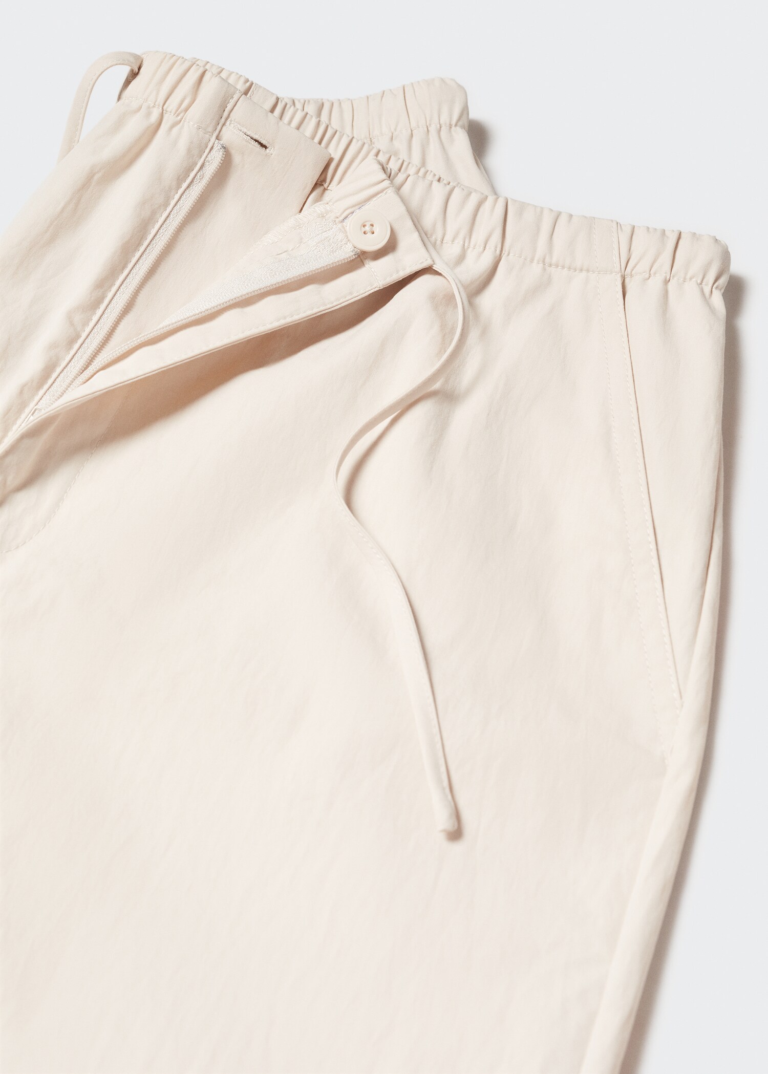 Parachute pants - Details of the article 8