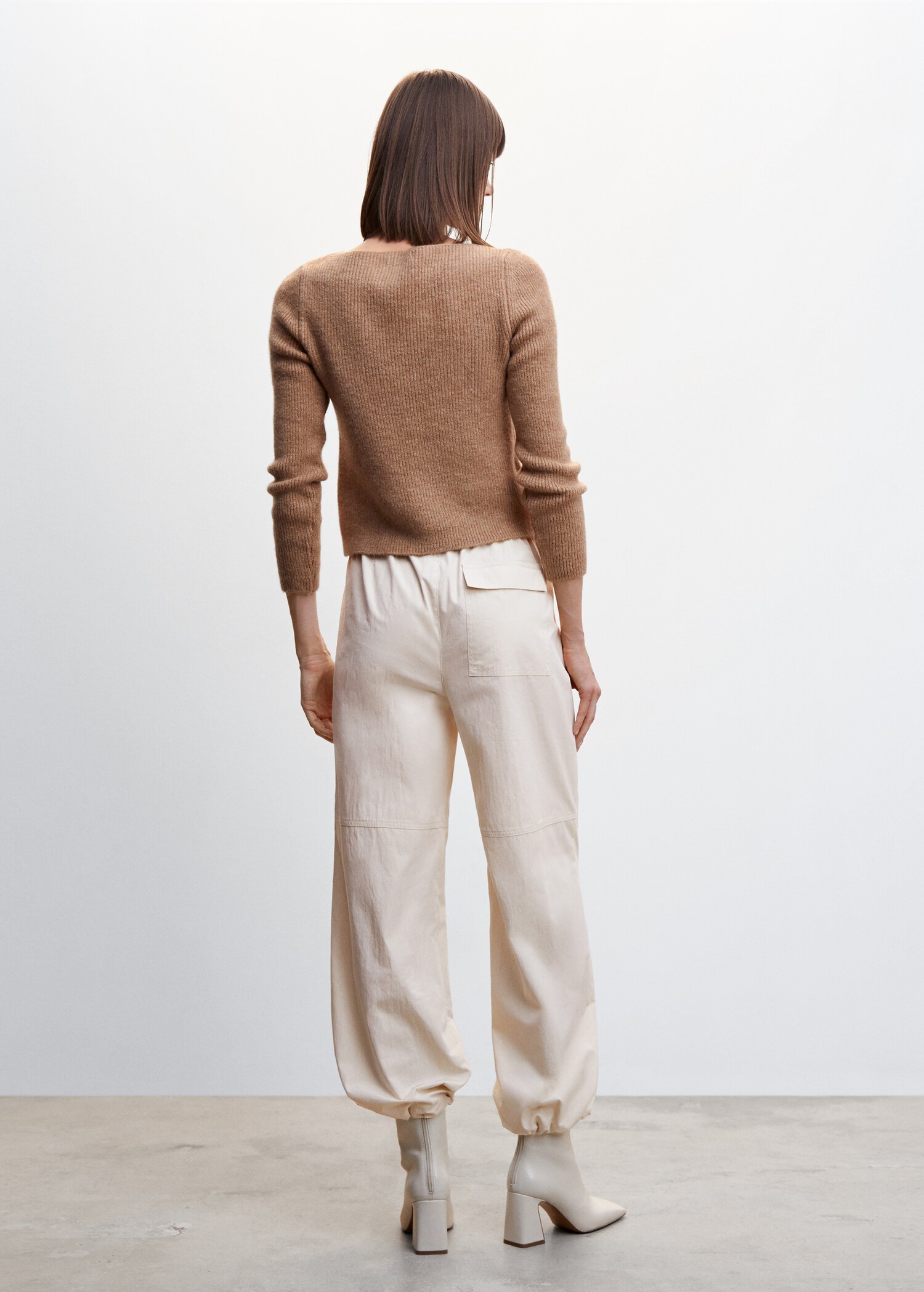 Parachute pants - Reverse of the article
