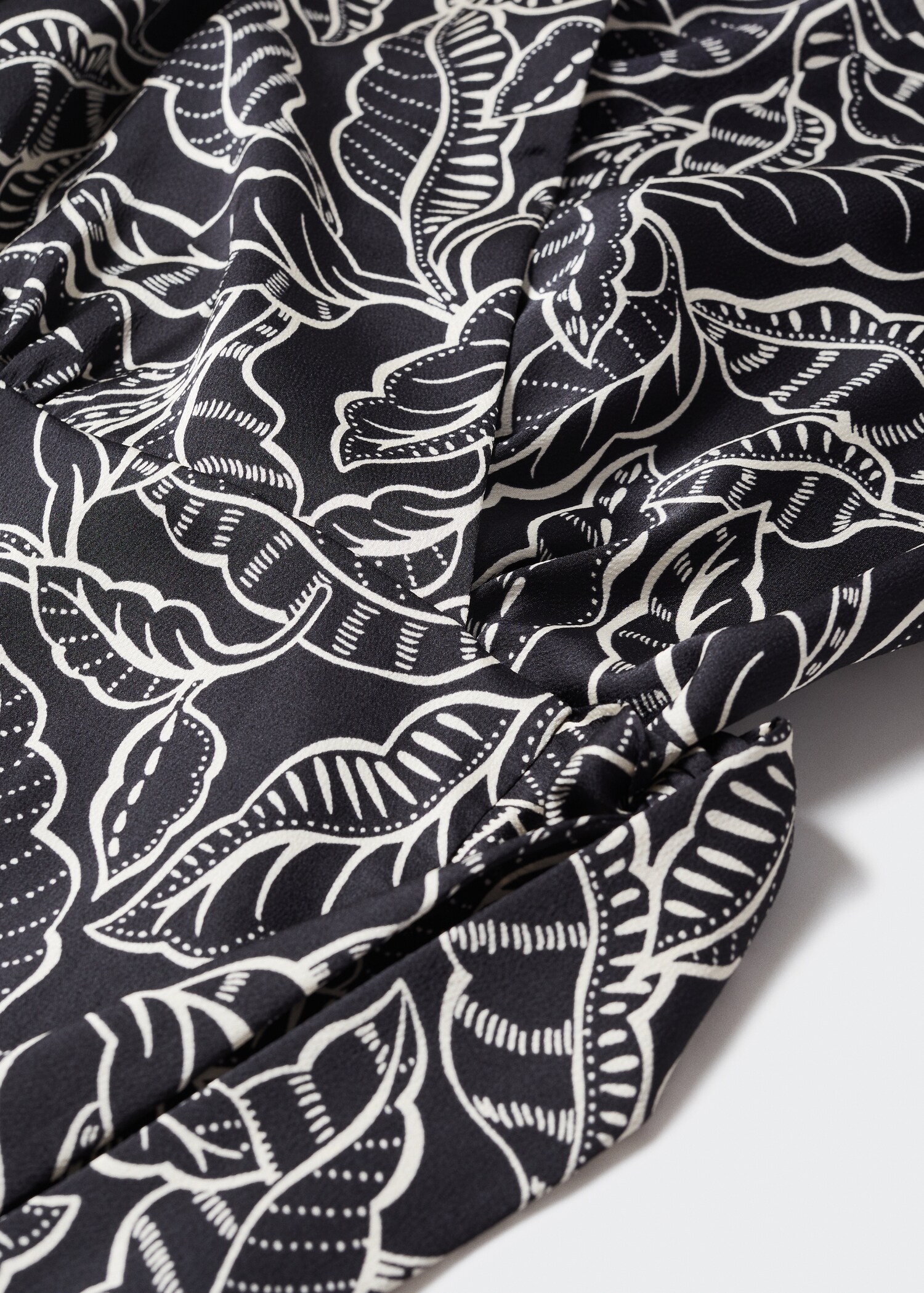 Vestido cruzado estampado - Detalle del artículo 8
