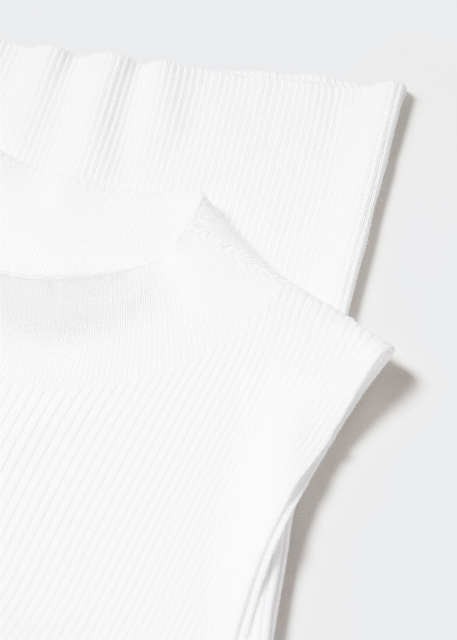 Perkins-neck ribbed top - Details of the article 8
