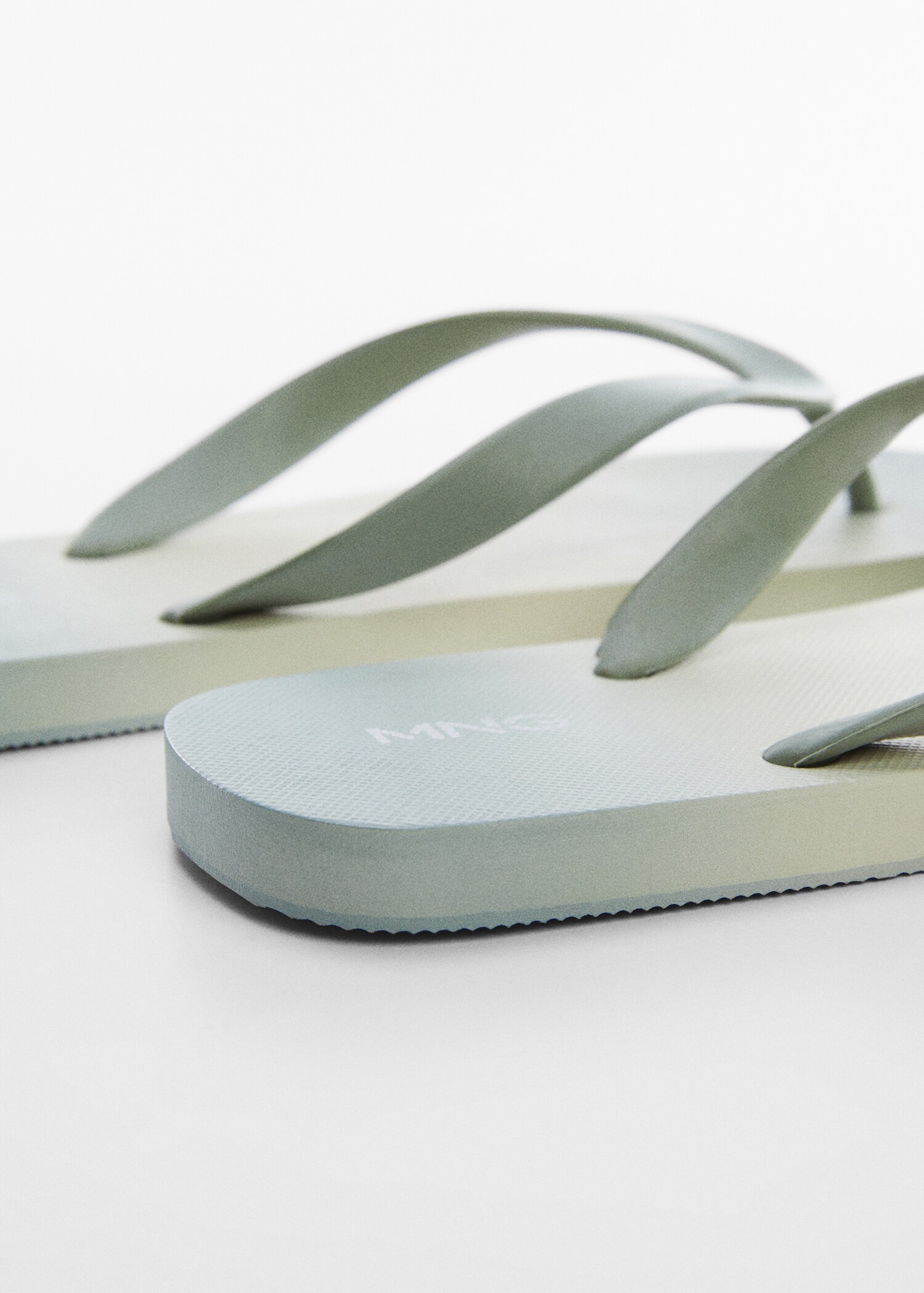 Flip-Flops mit Riemen - Detail des Artikels 1