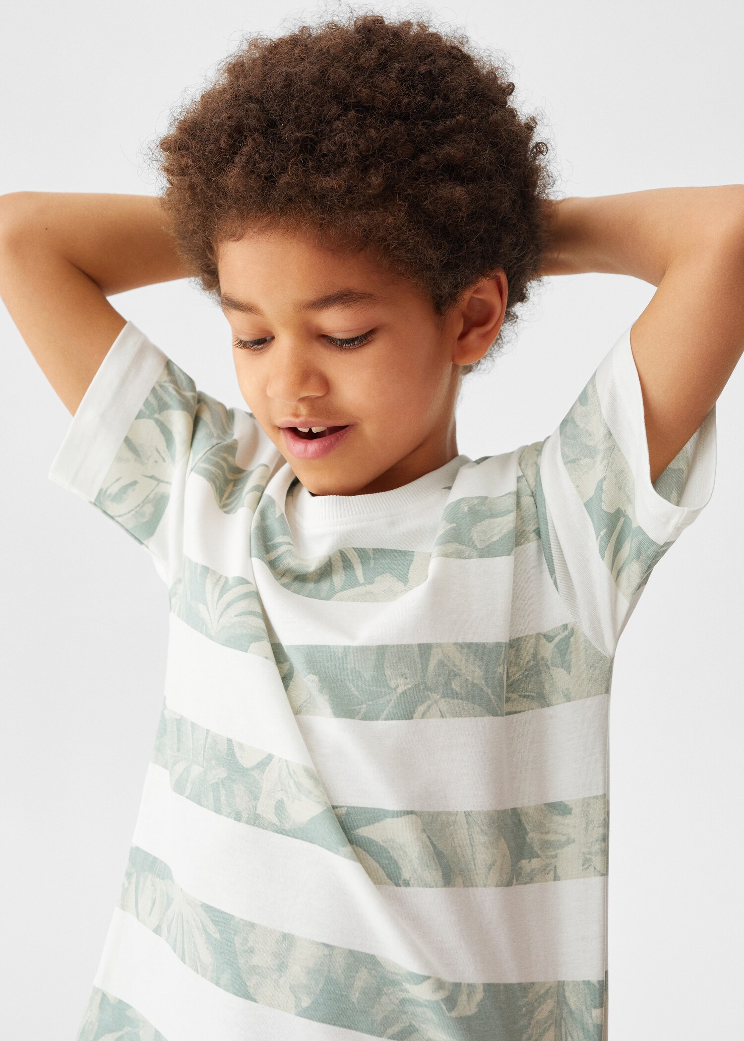 Printed striped T-shirt - Details of the article 1
