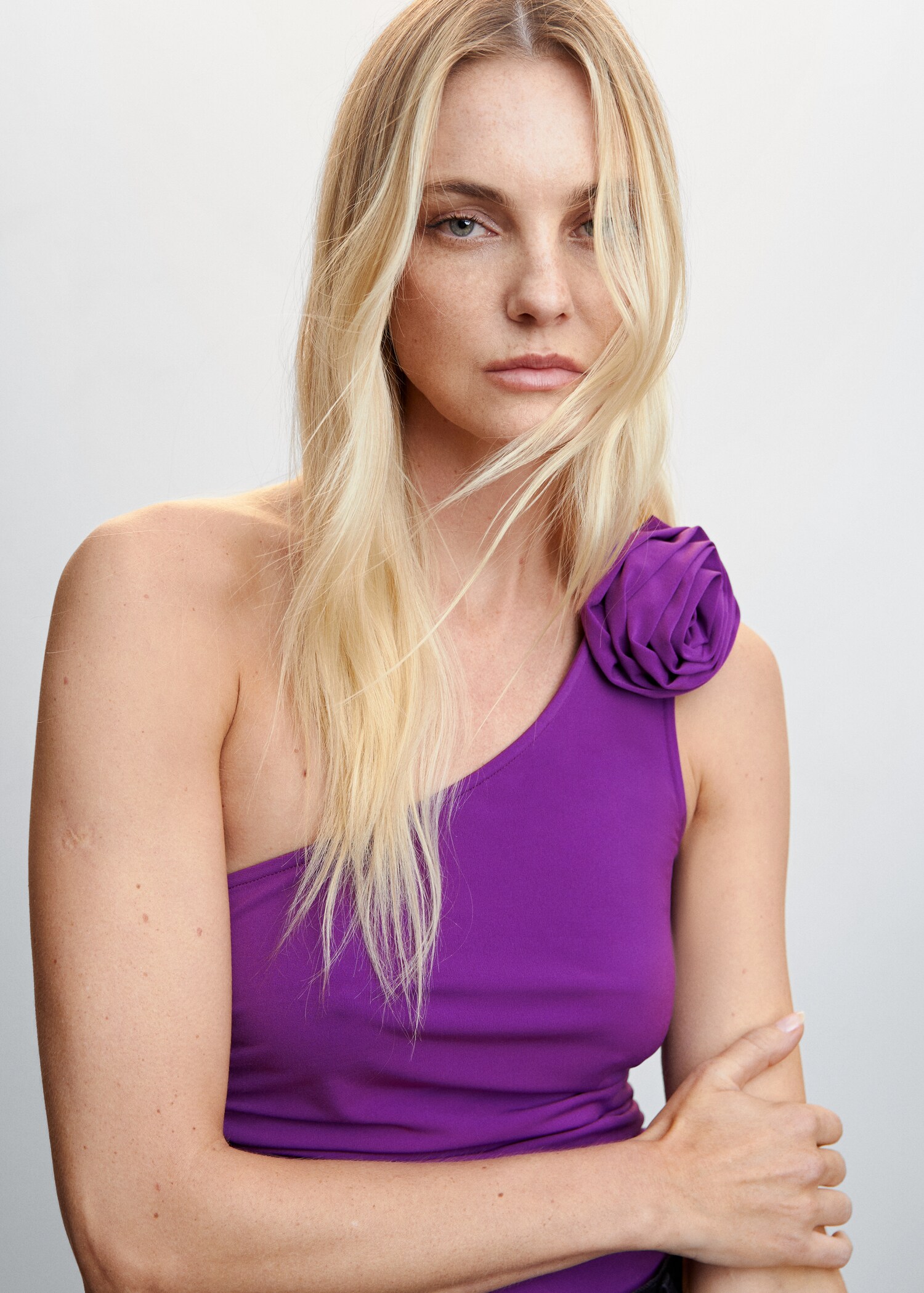 Floral asymmetrical top - Details of the article 1