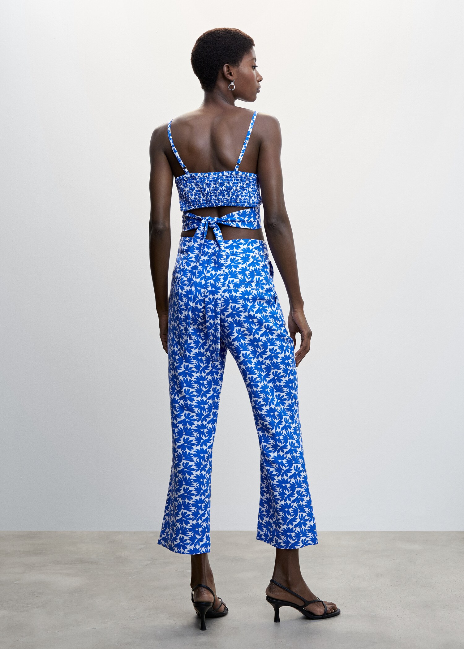 Flower print pants - Reverse of the article