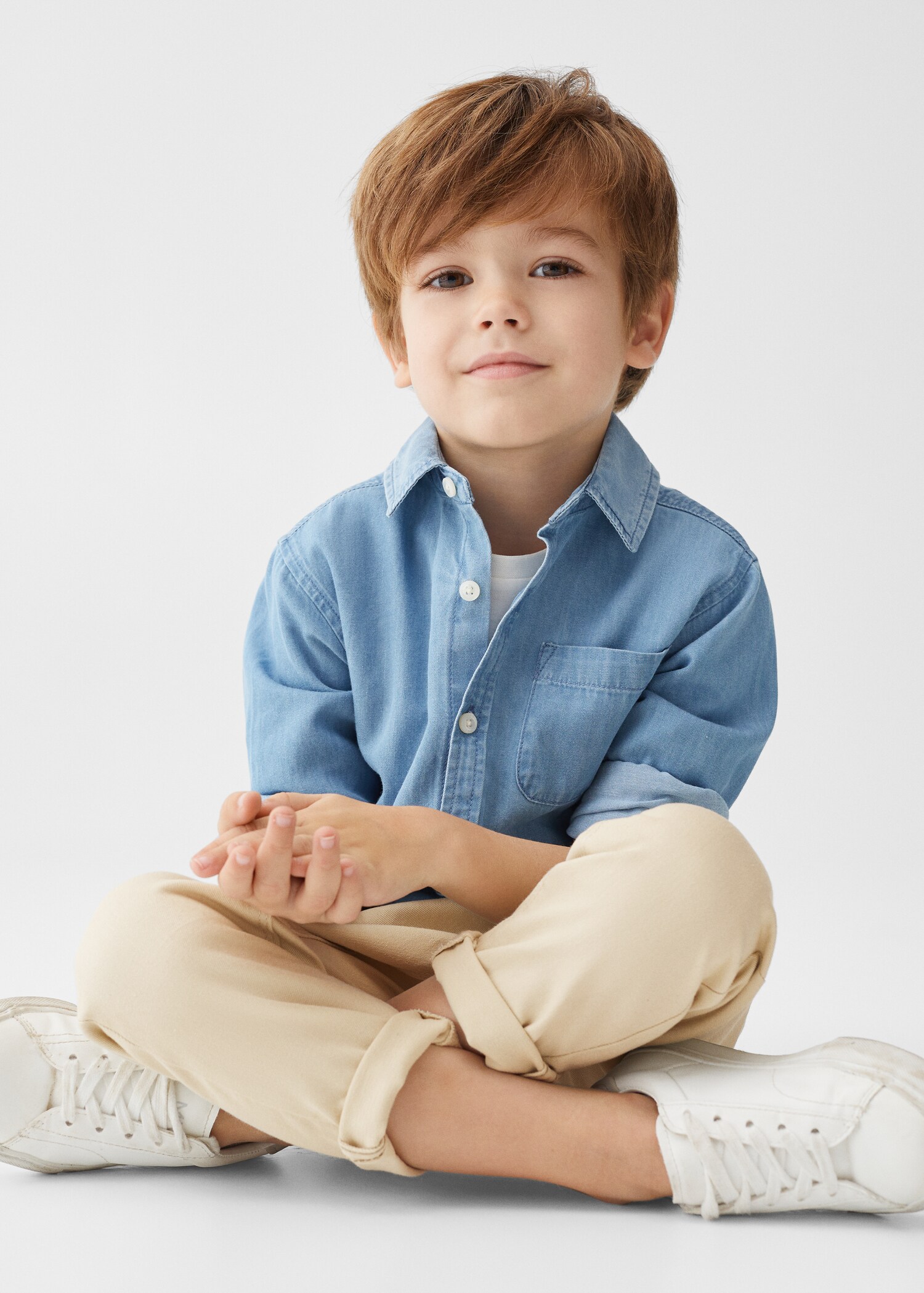 Regular-fit denim shirt with pocket - Details of the article 2
