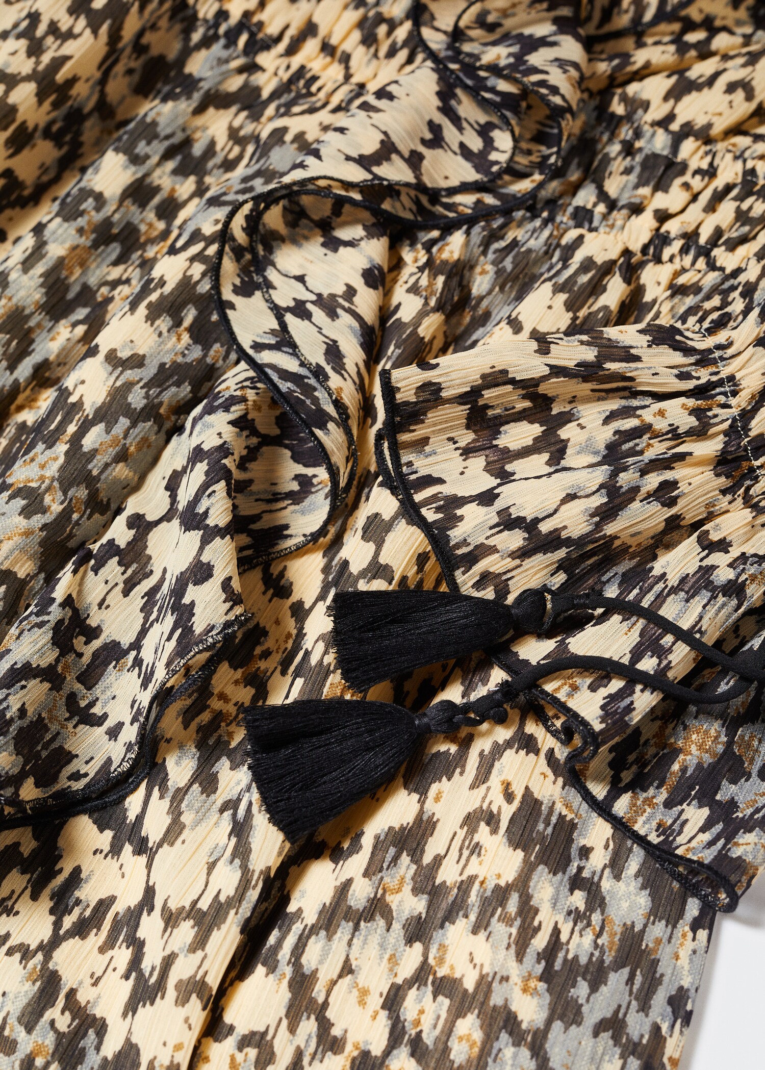 Ruffled printed dress - Details of the article 8