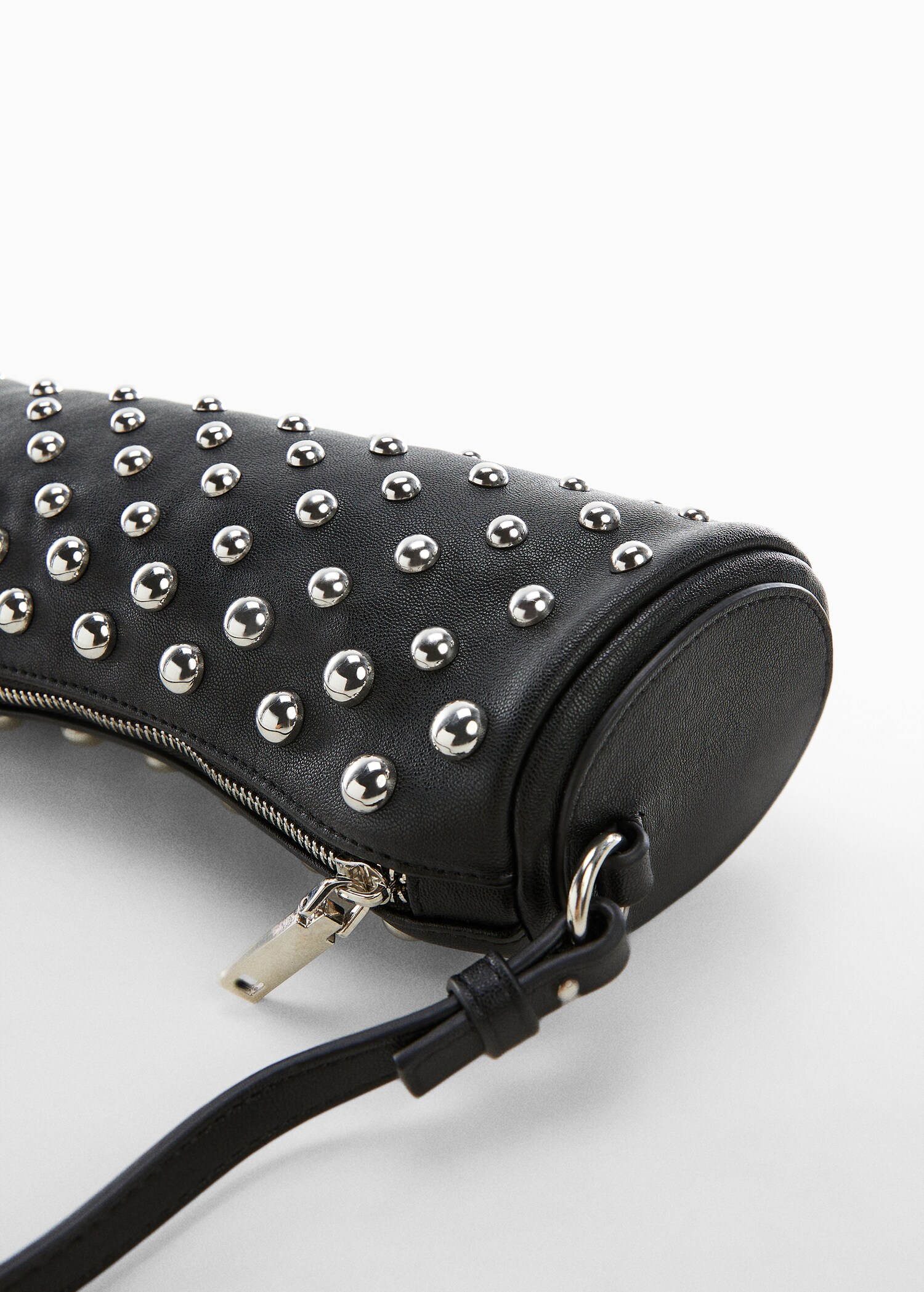 Studded shoulder bag - Details of the article 1