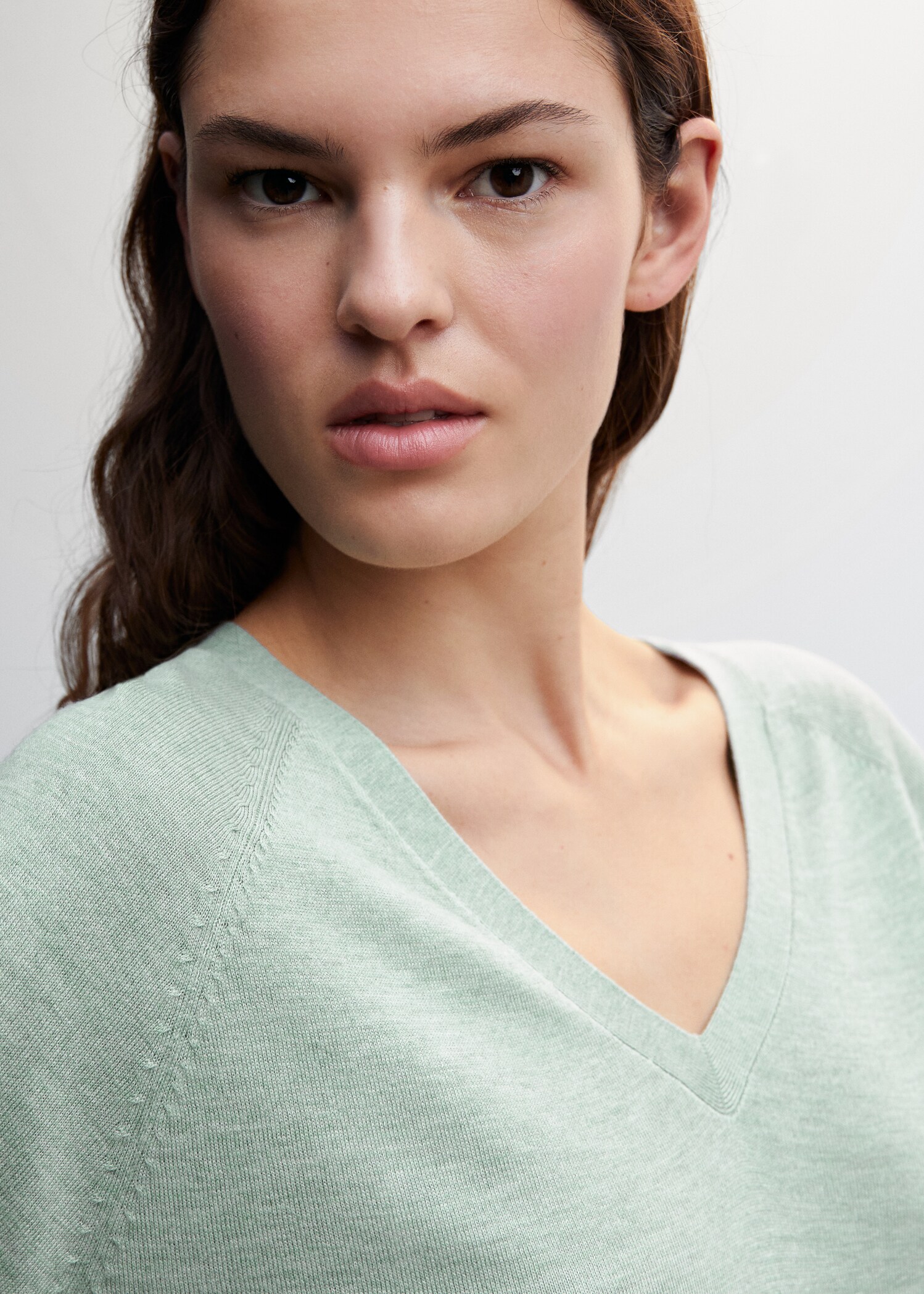Pull-over maille fine col V - Détail de l'article 1