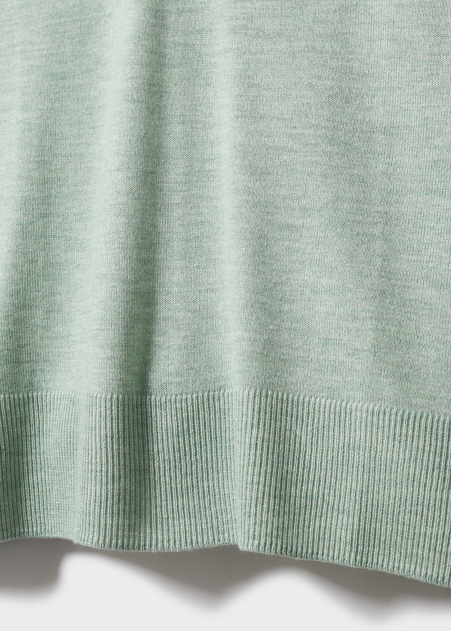 Pull-over maille fine col V - Détail de l'article 8