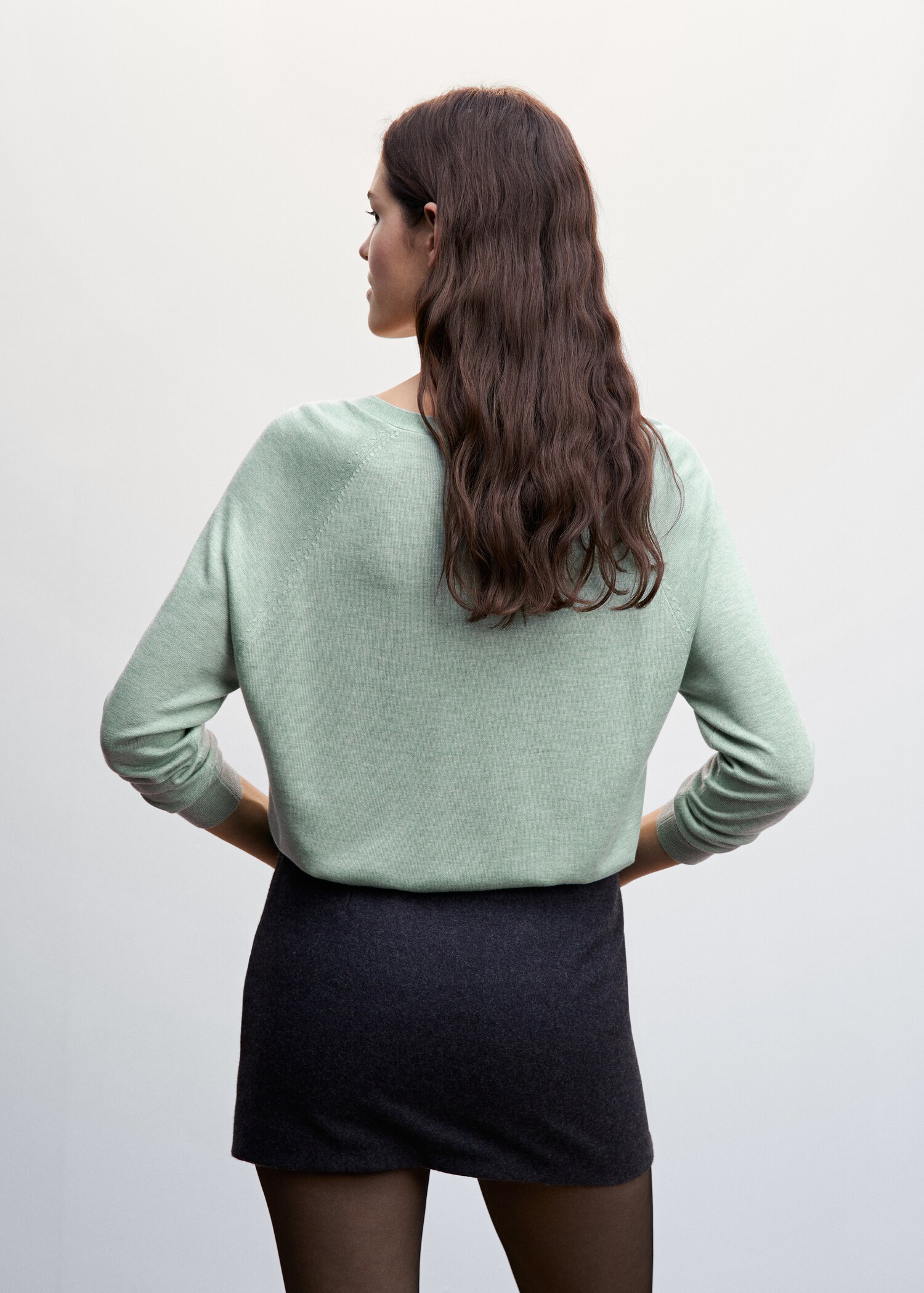 Pull-over maille fine col V - Verso de l’article