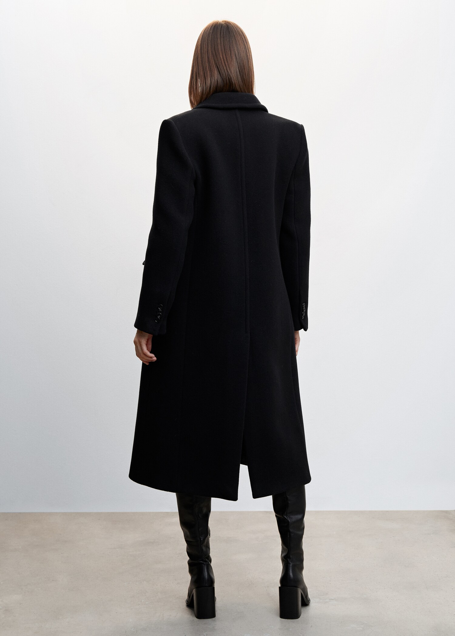 Double-breasted wool coat - Reverse of the article