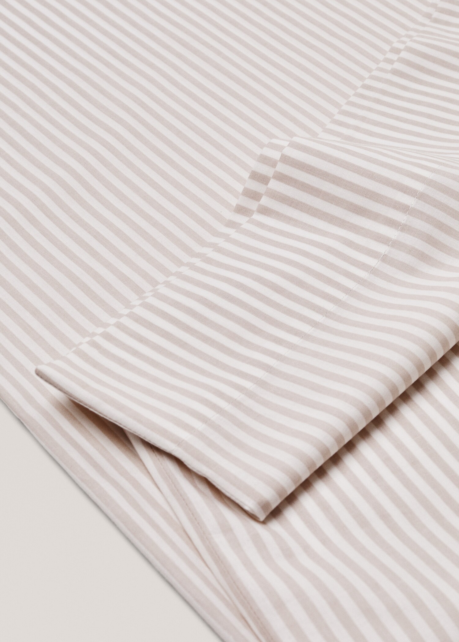 Striped print pillow case 45x110cm - Details of the article 1
